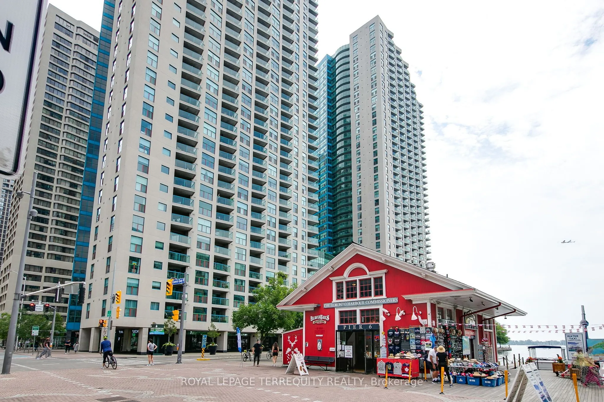 77 Harbour Square, #2707