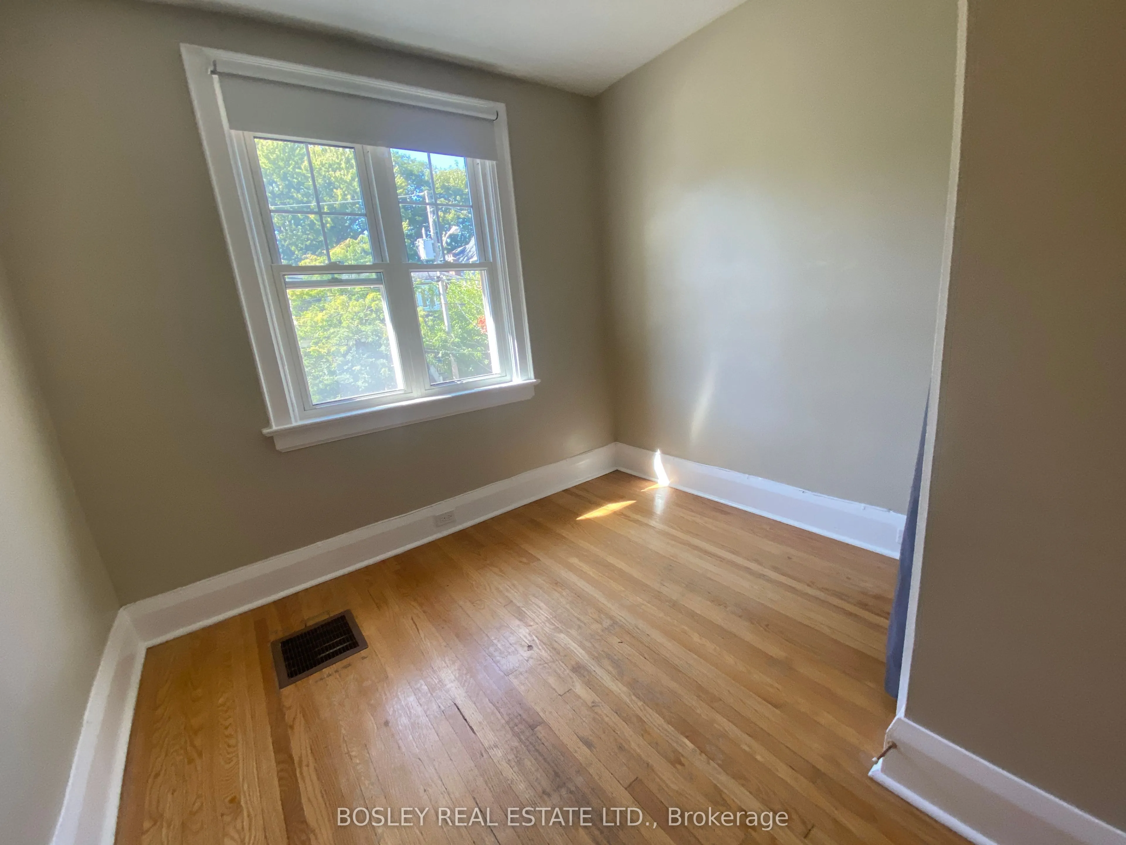 33 Lorindale Avenue, ##2 (UPPER)