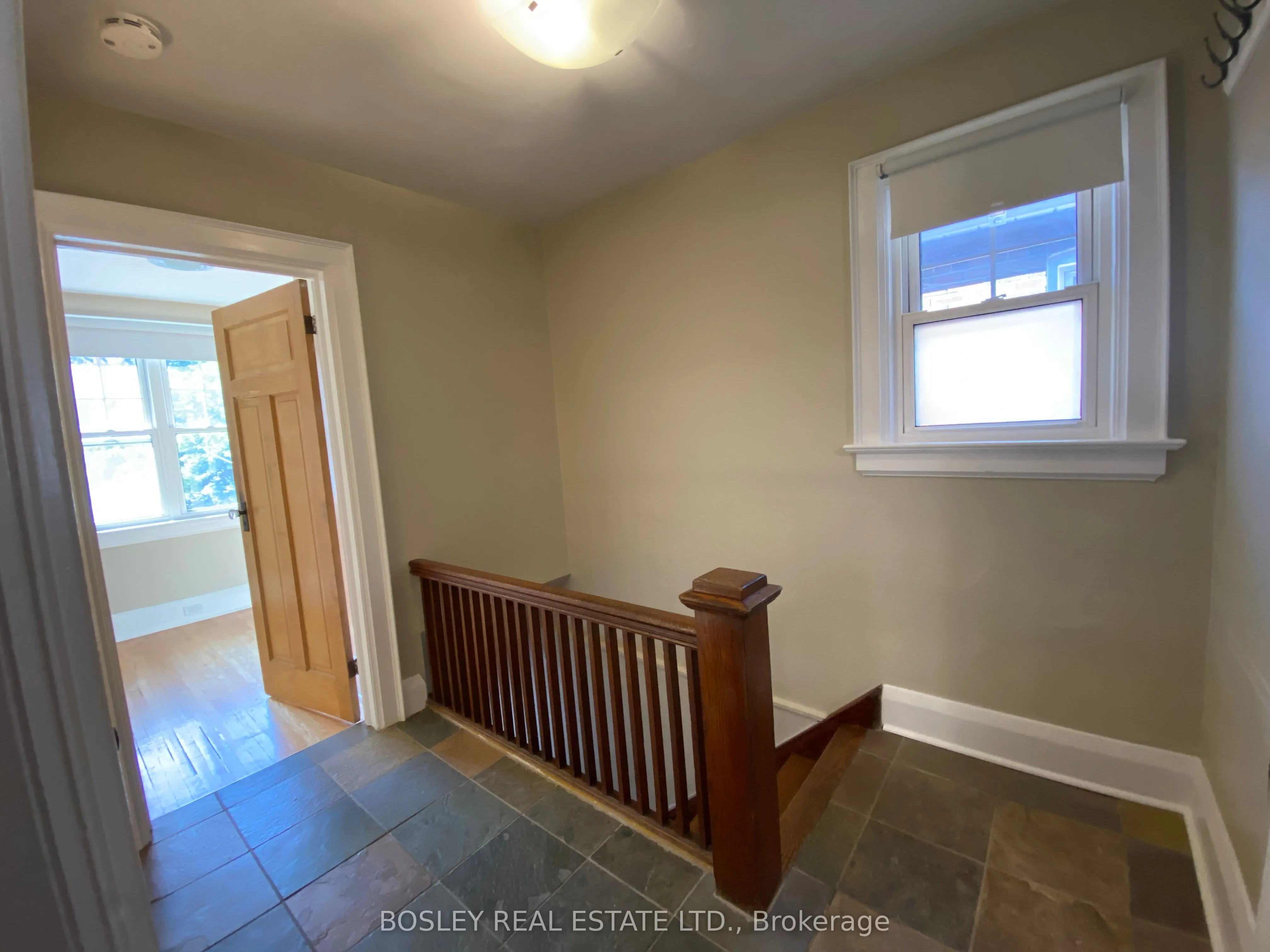 33 Lorindale Avenue, ##2 (UPPER)