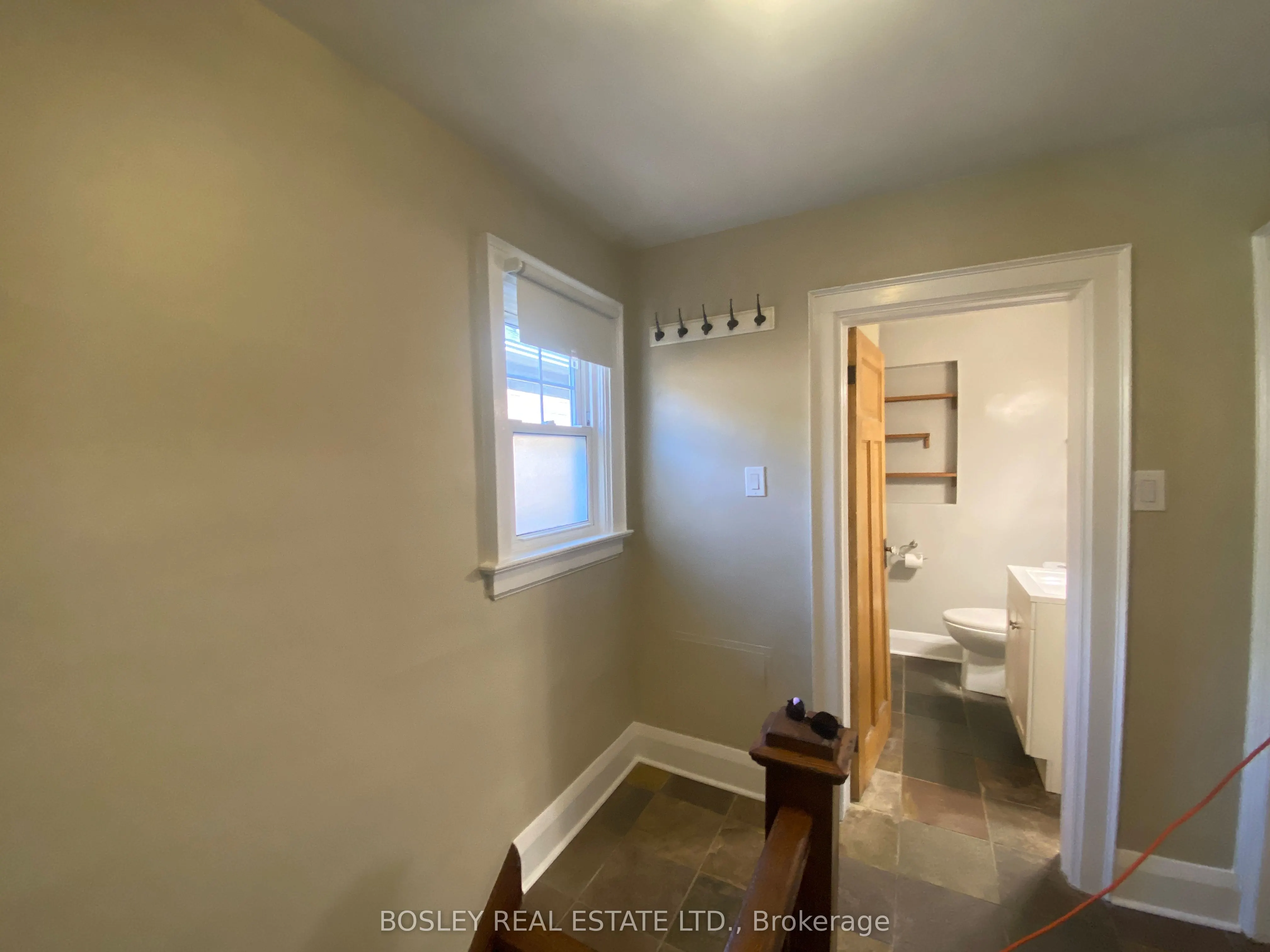 33 Lorindale Avenue, ##2 (UPPER)