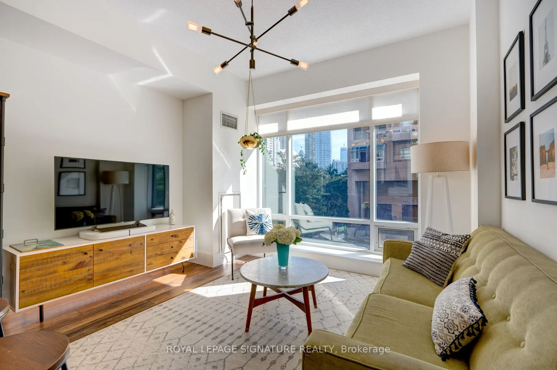 500 Queens Quay W, #208E