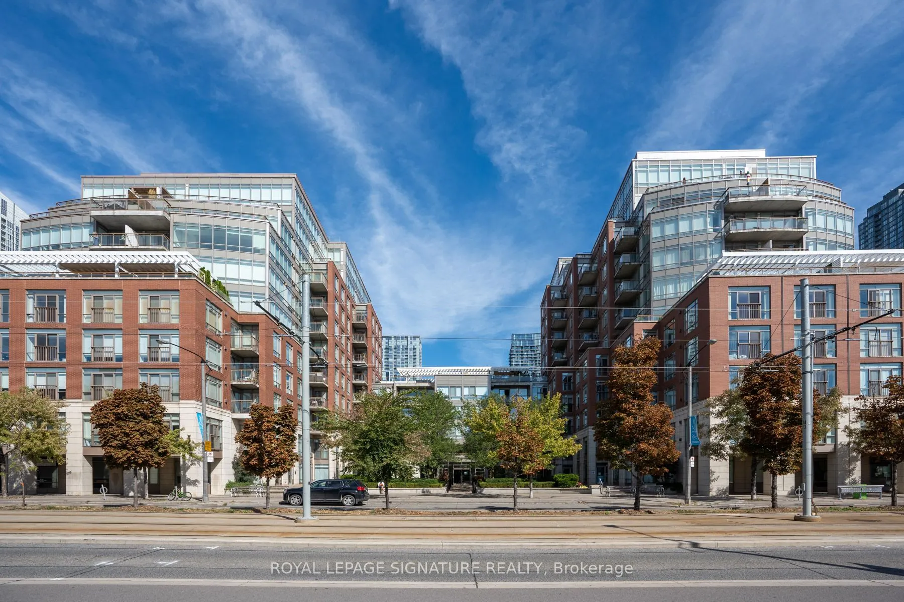 500 Queens Quay W, #208E