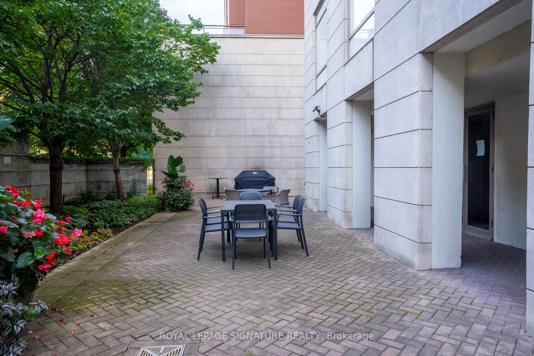 500 Queens Quay W, #208E