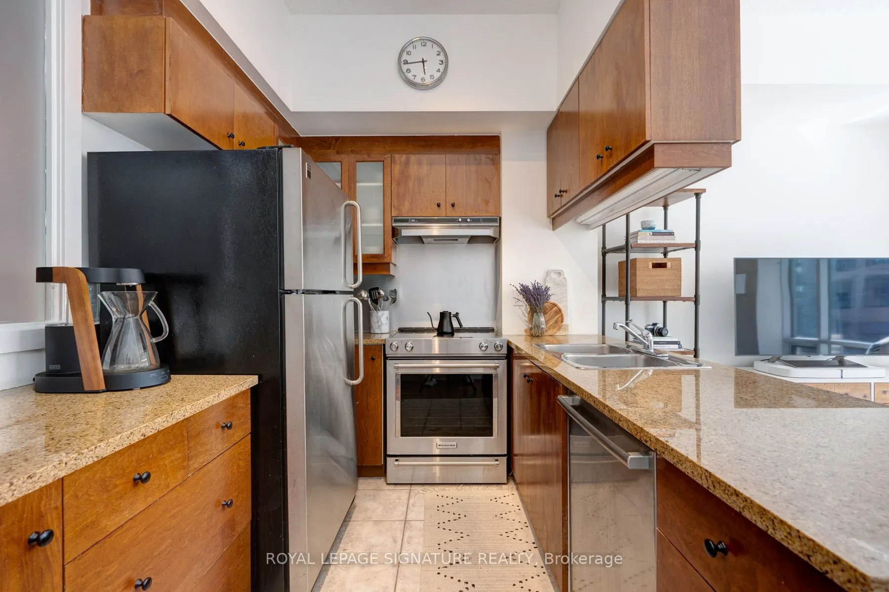 500 Queens Quay W, #208E