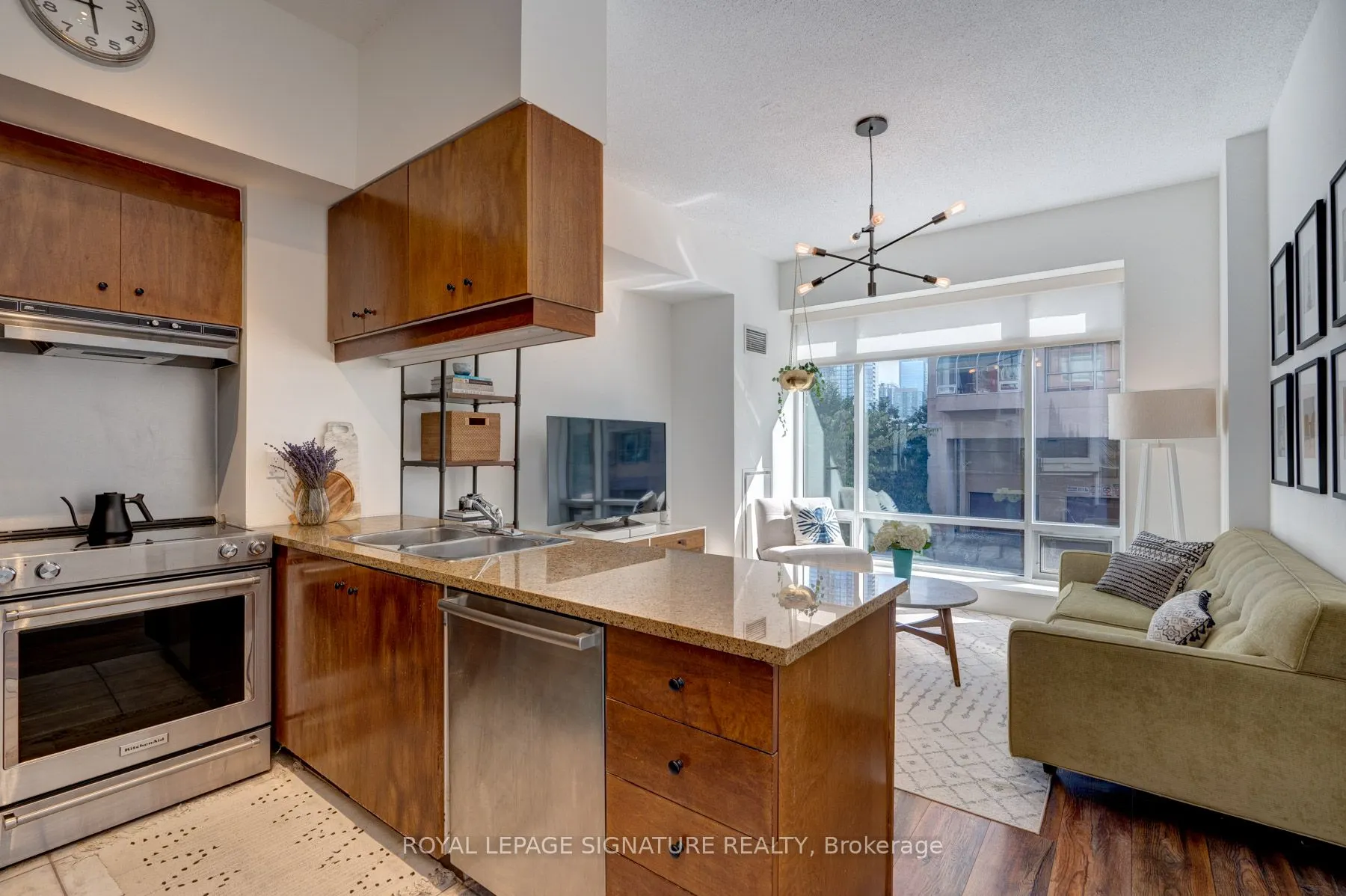 500 Queens Quay W, #208E
