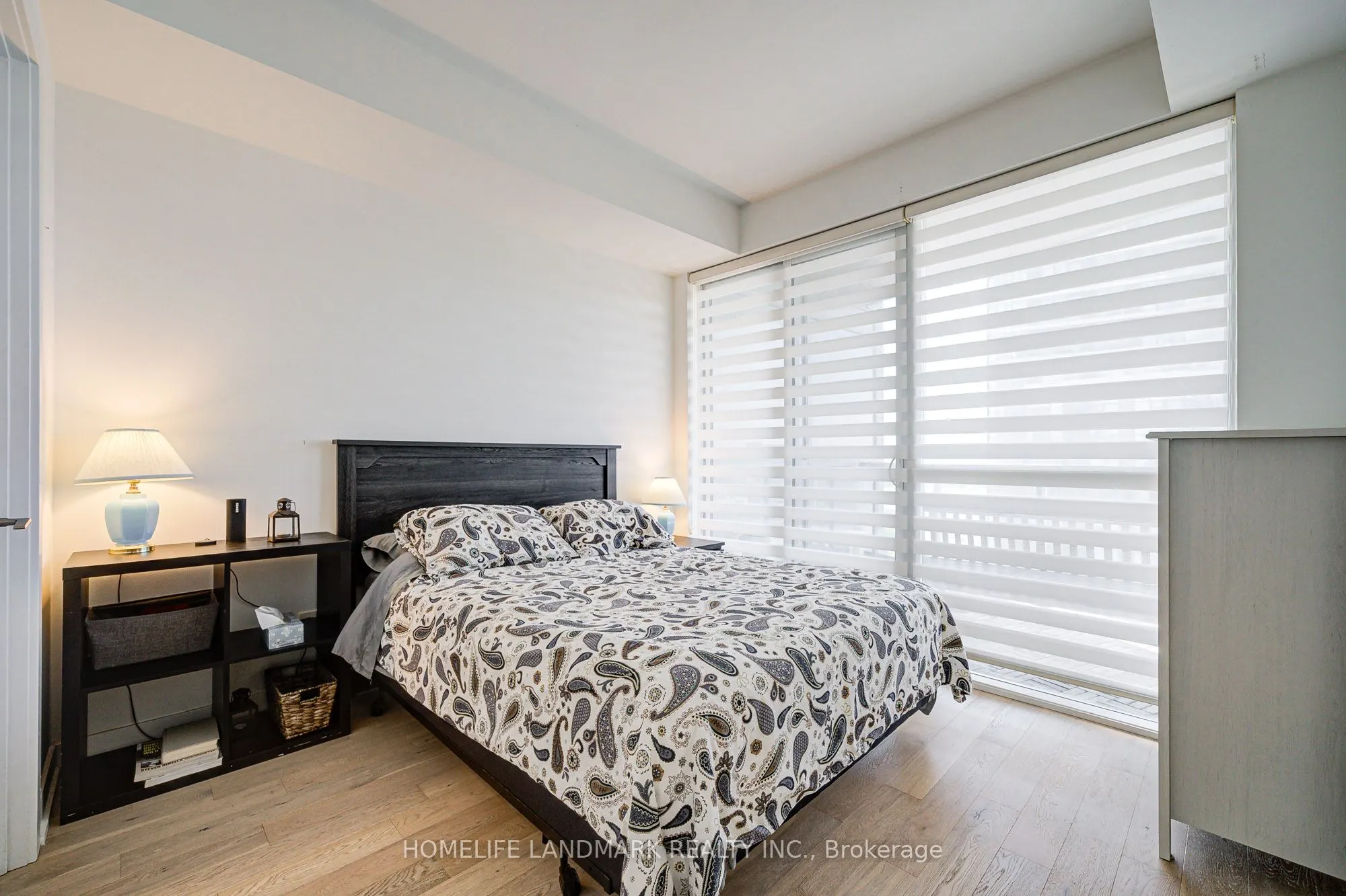 20 Bruyeres Mews, #2611