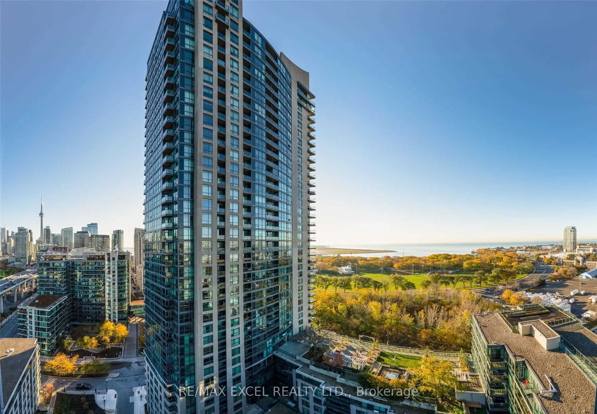 231 Fort York Boulevard, #1802