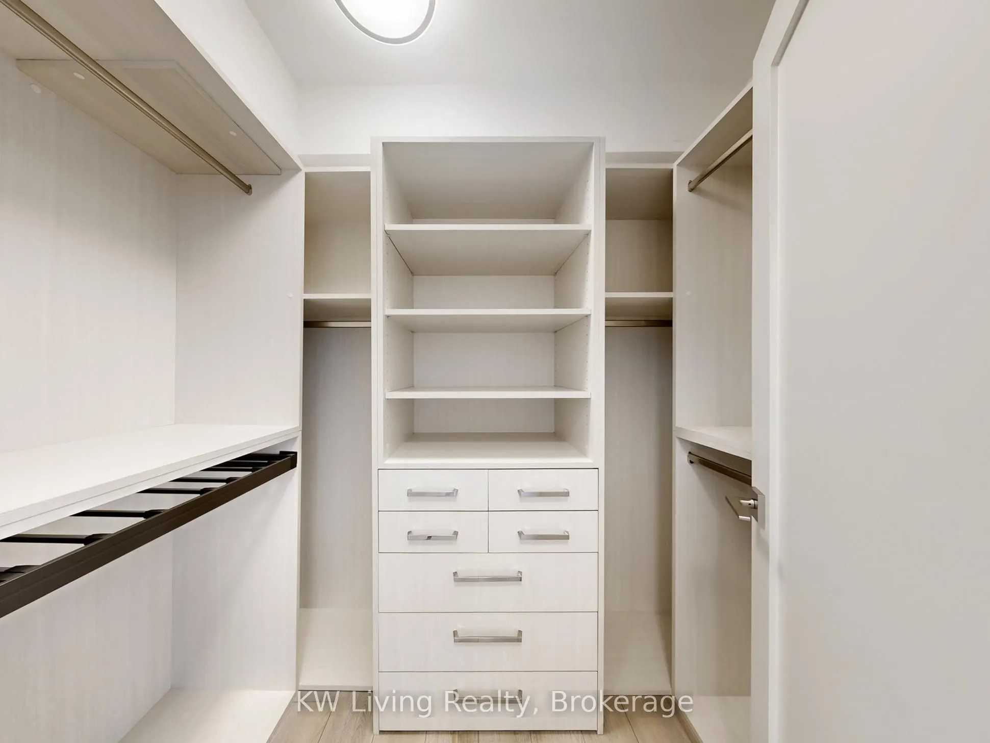 30 Greenfield Avenue, #1104