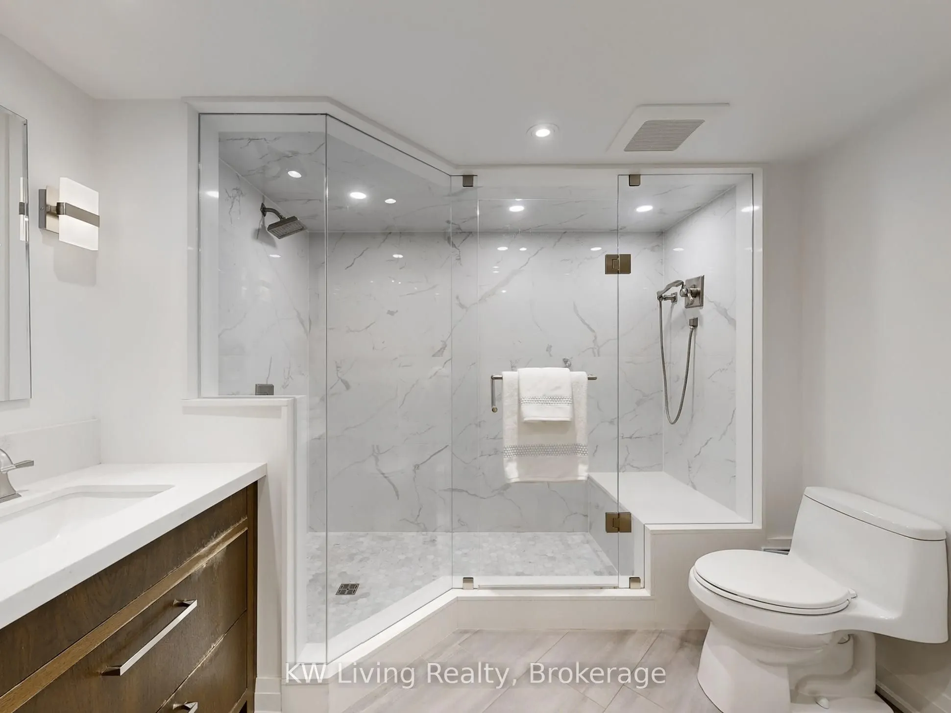 30 Greenfield Avenue, #1104