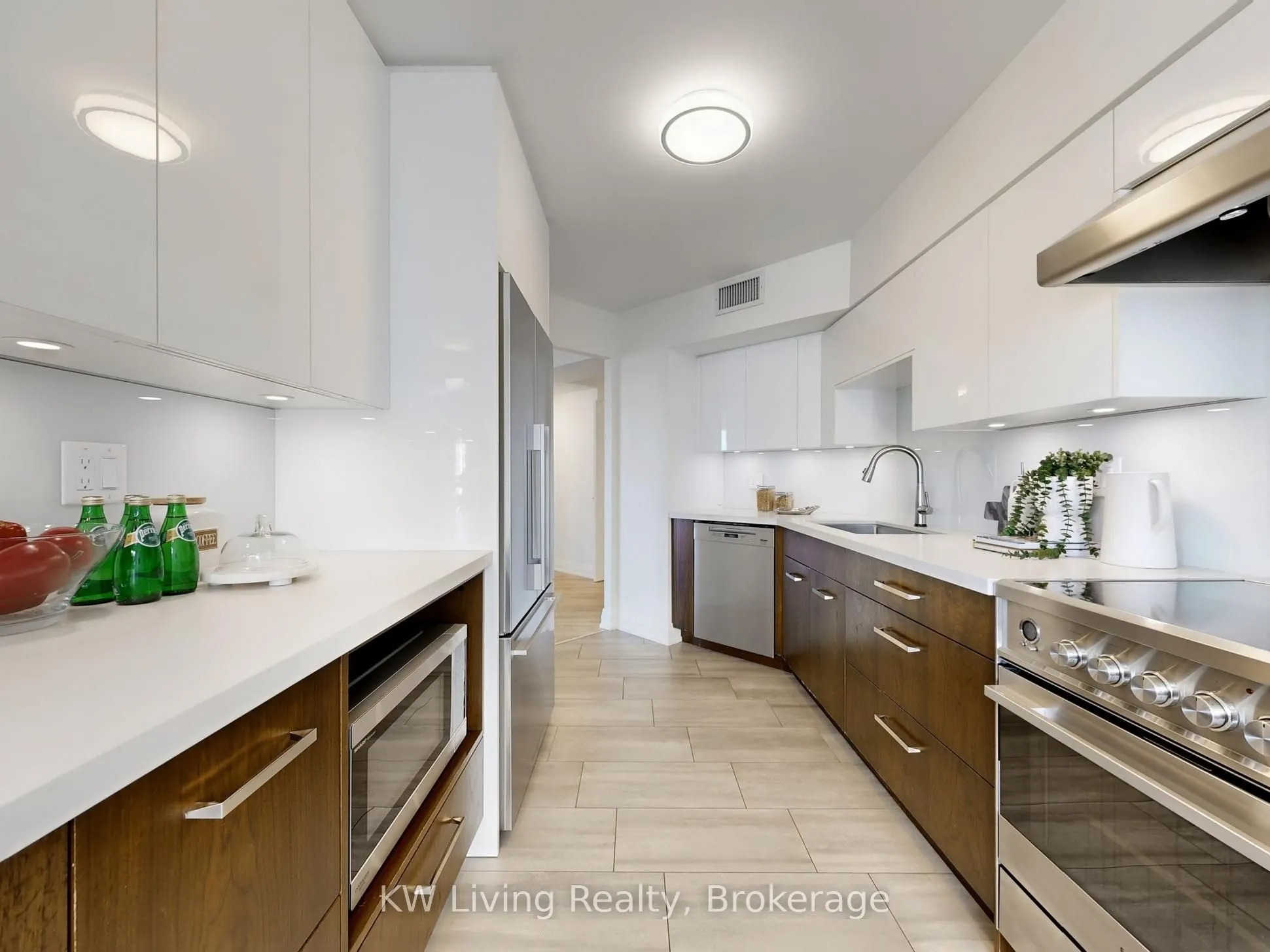 30 Greenfield Avenue, #1104