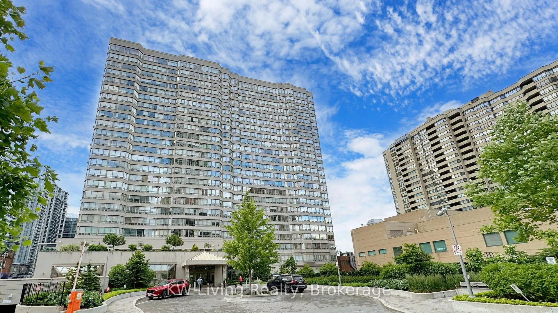 30 Greenfield Avenue, #1104