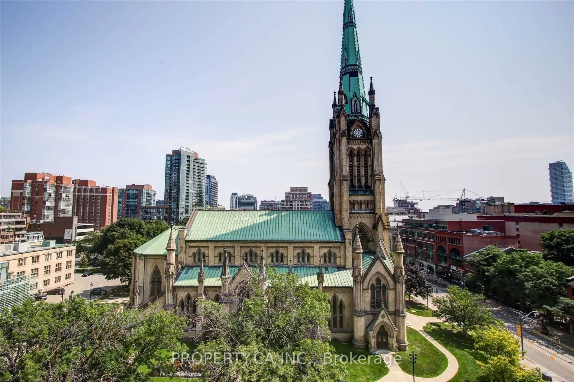 92 King Street E, #606