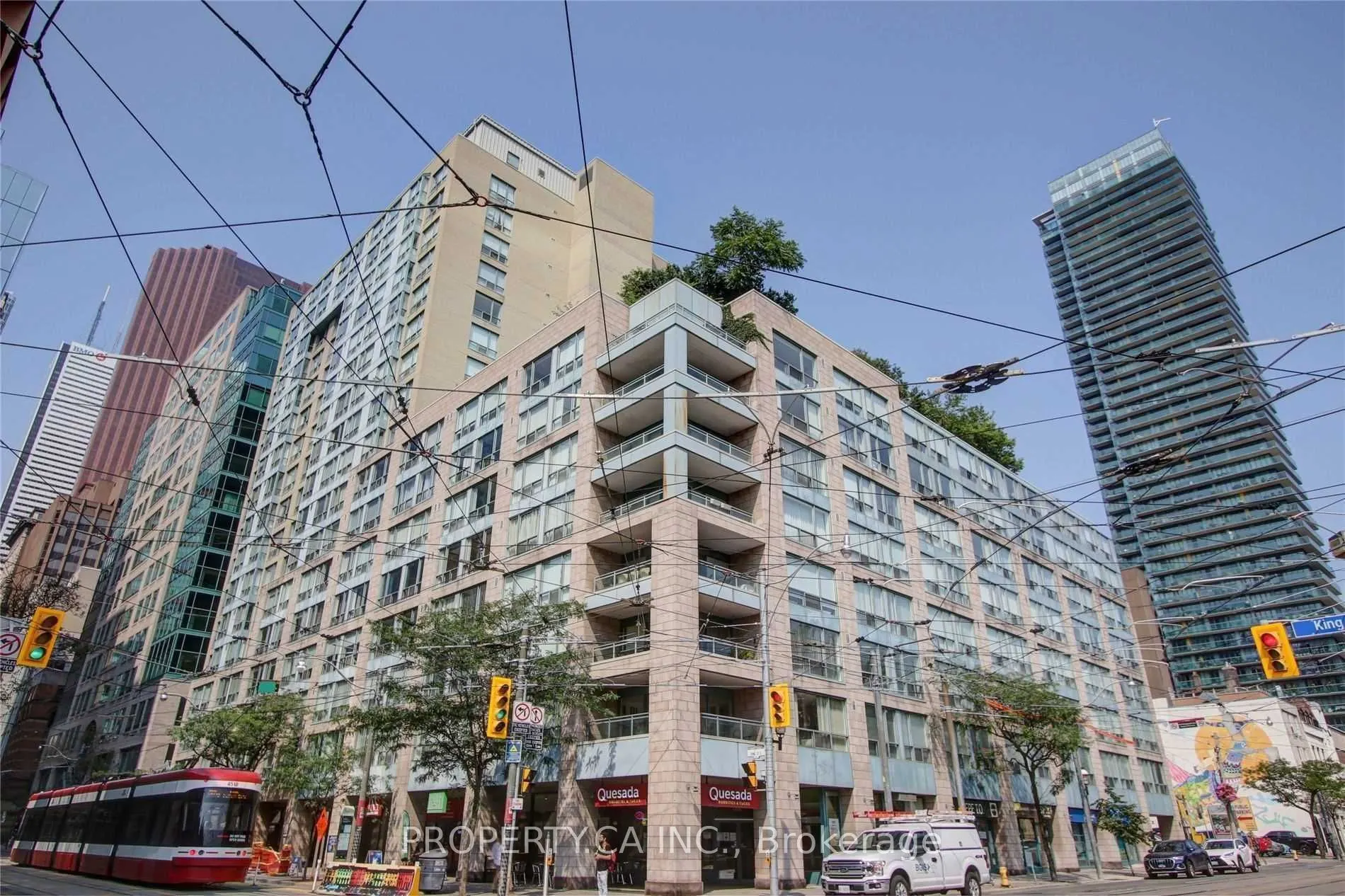 92 King Street E, #606