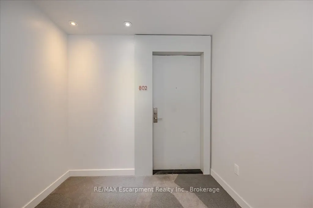 60 Colborne Street, #802
