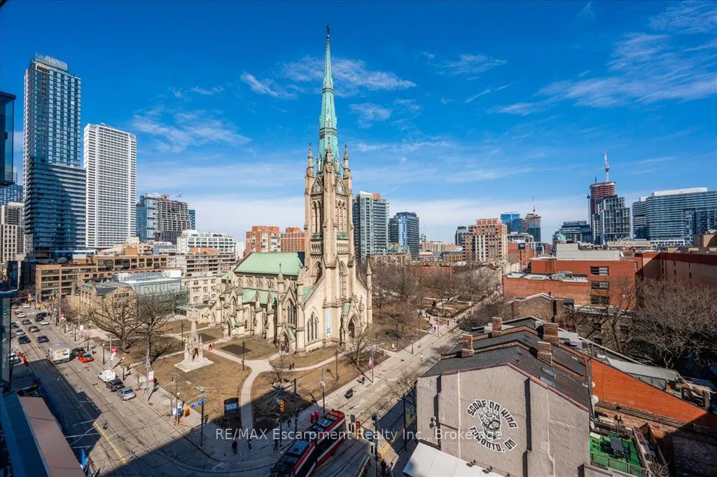 60 Colborne Street, #802
