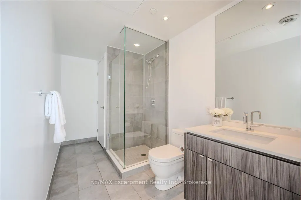 60 Colborne Street, #802