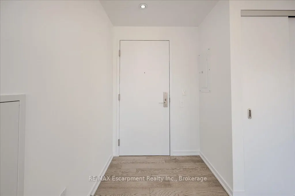60 Colborne Street, #802
