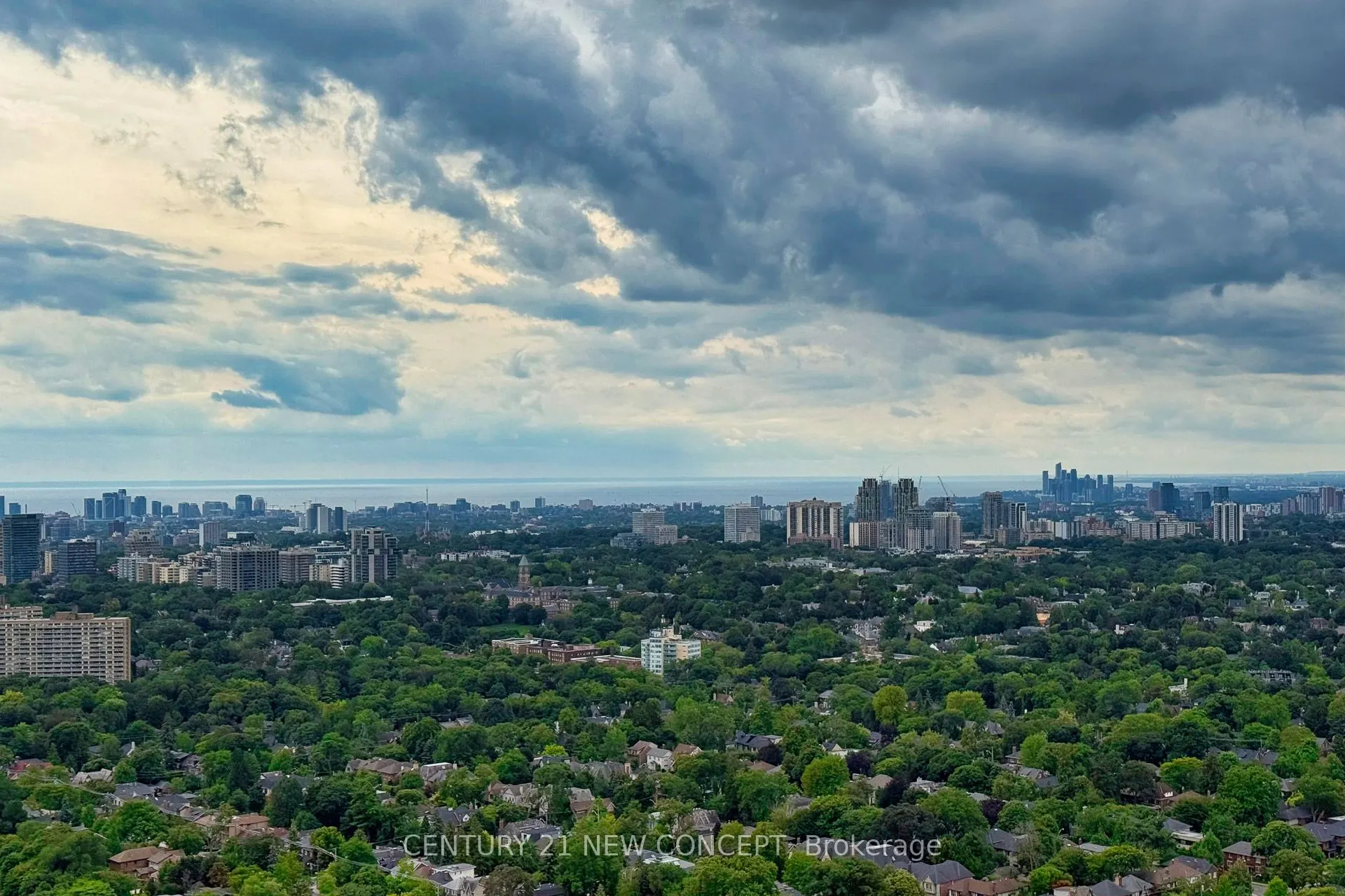 2221 Yonge Street, #3906