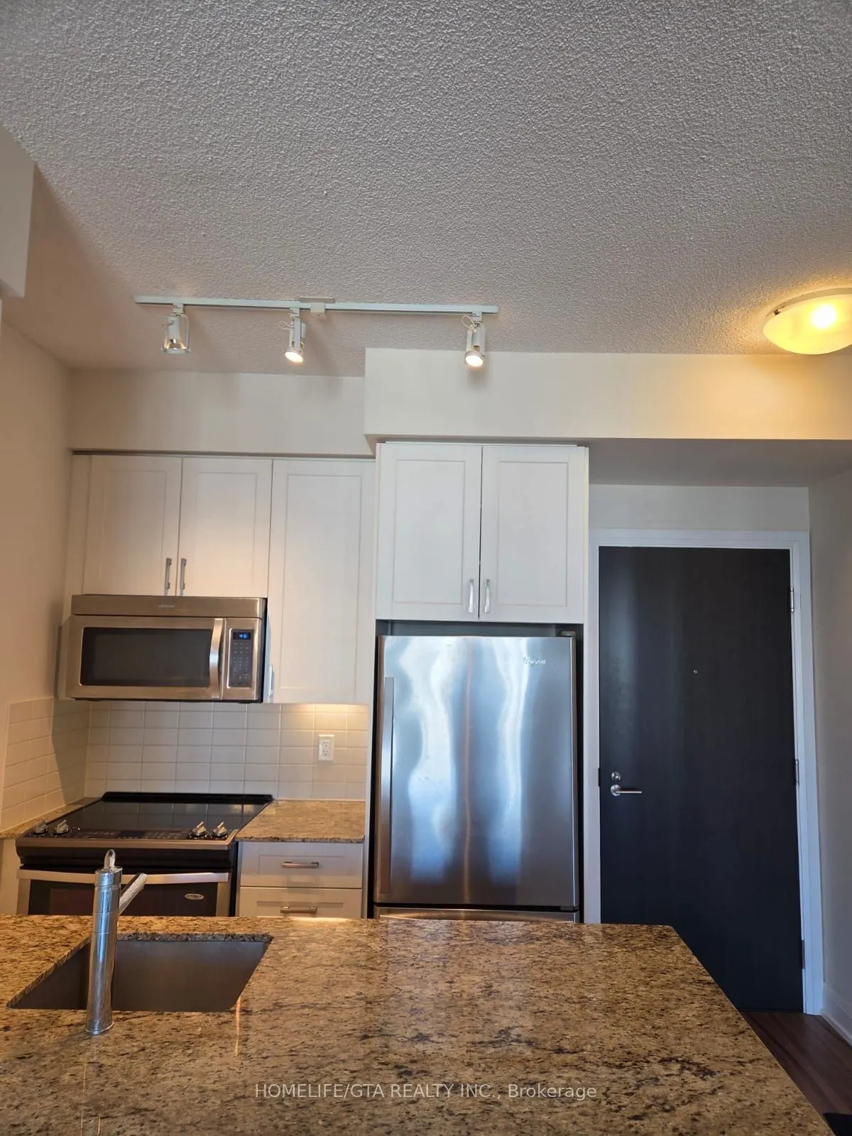 18 Graydon Hall Drive, #2306