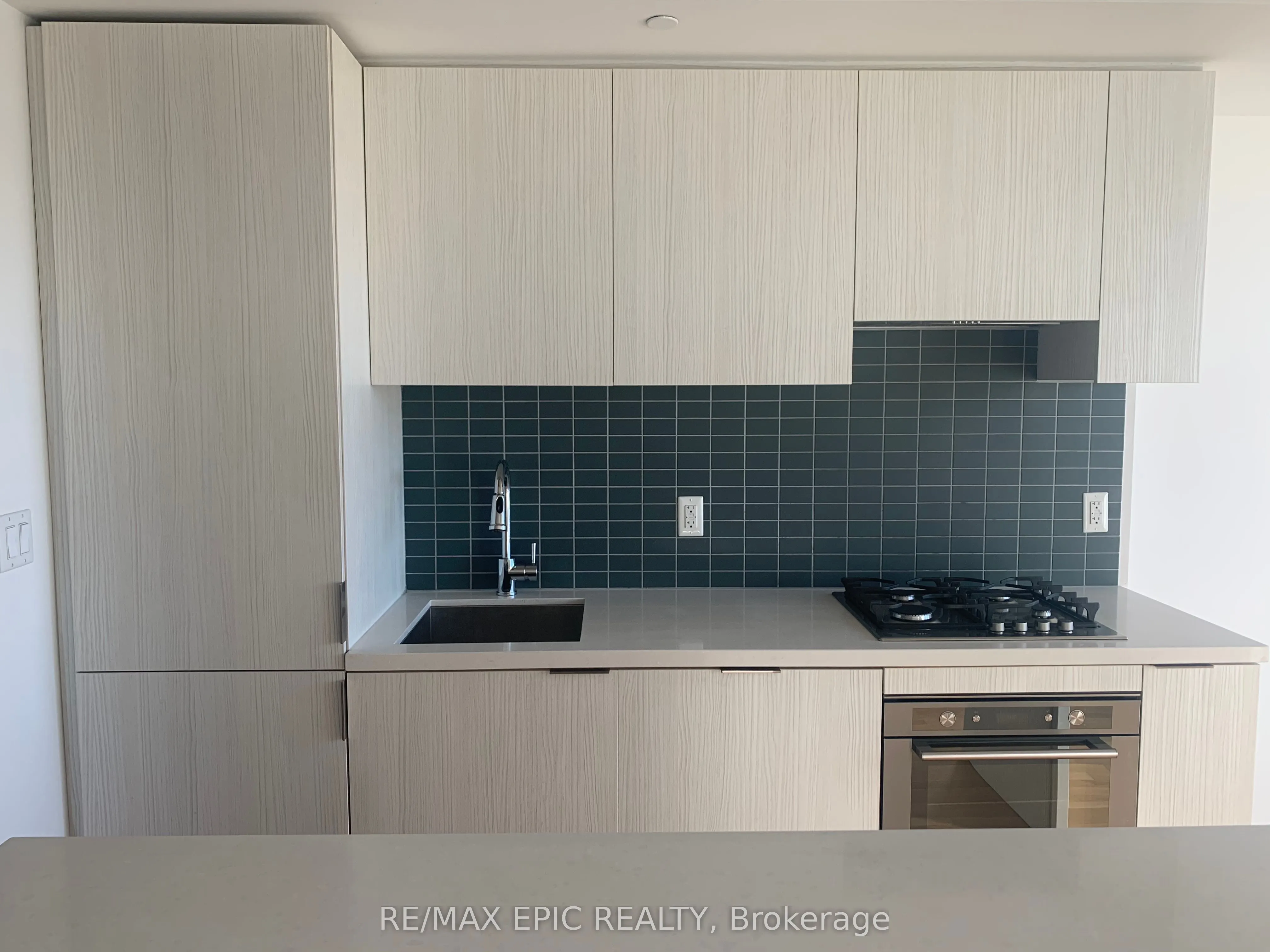 109 Ossington Avenue, #306