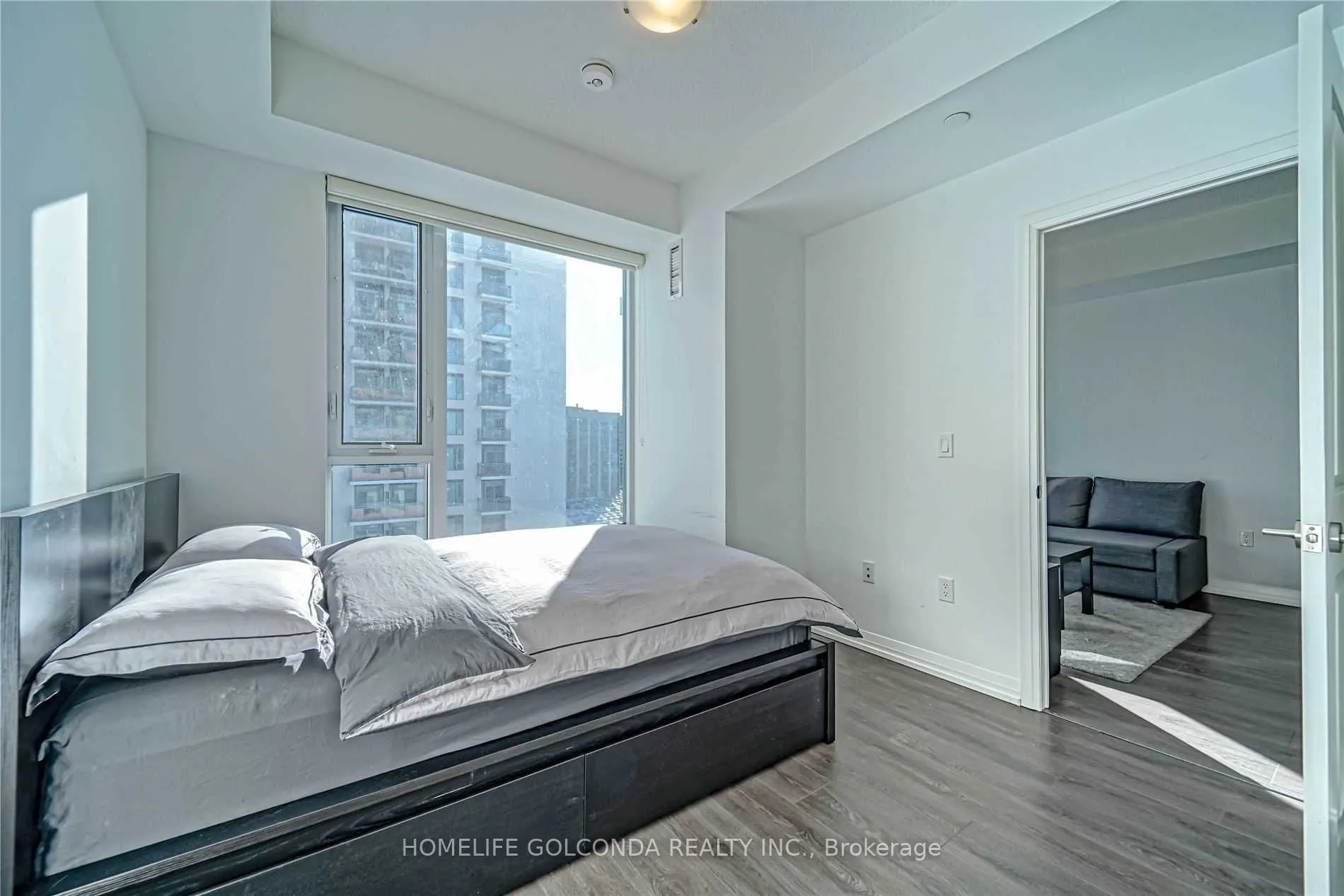 50 Ann O' Reilly Road, #806