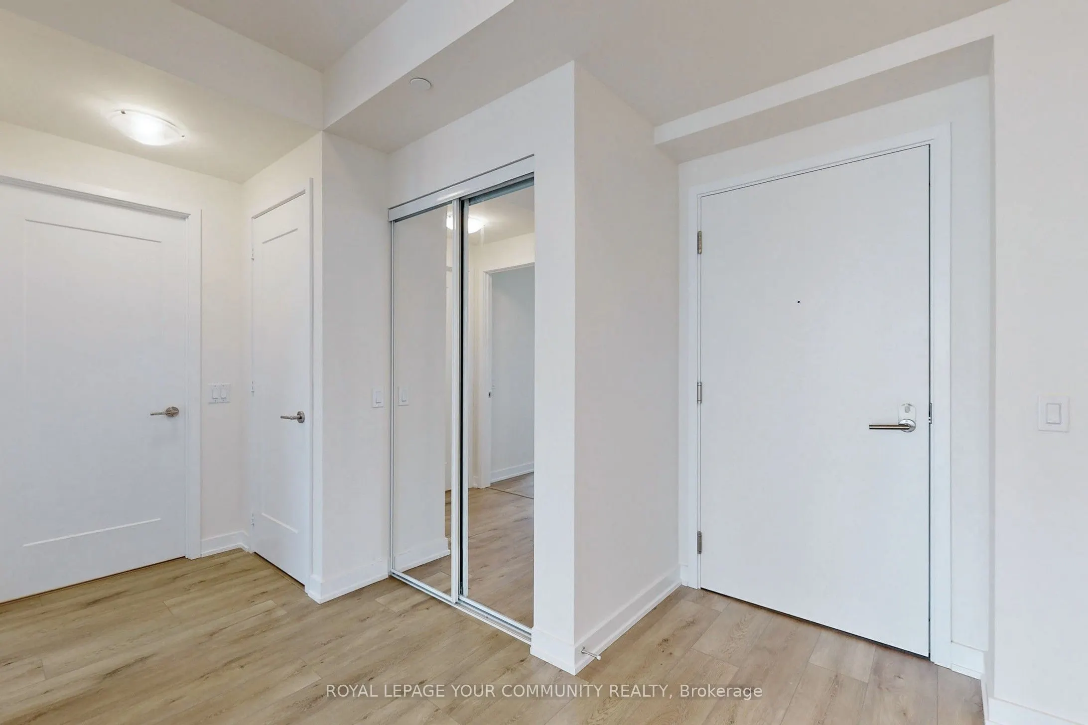 28 Freeland Street, #4408