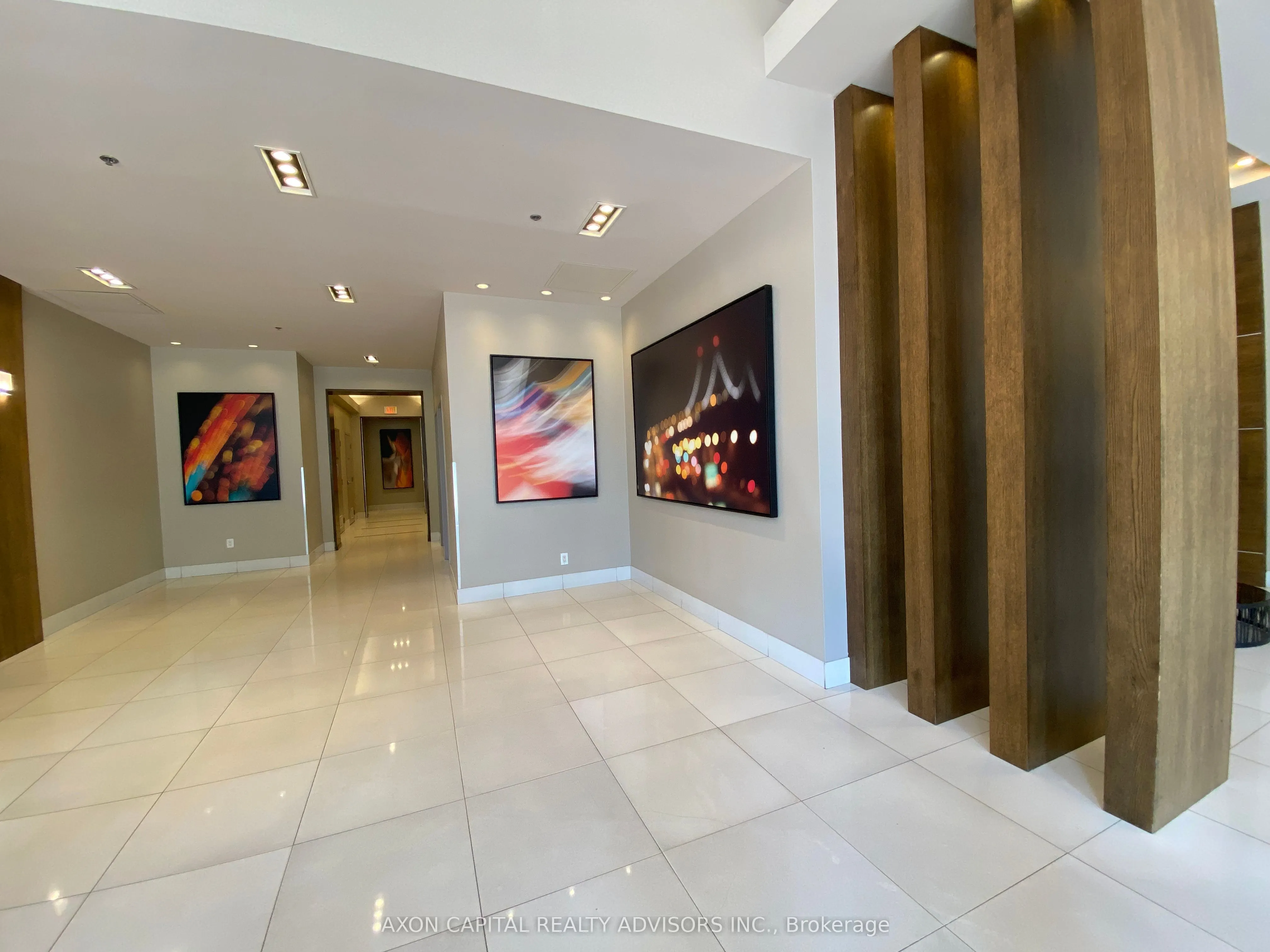 33 Bay Street, #511