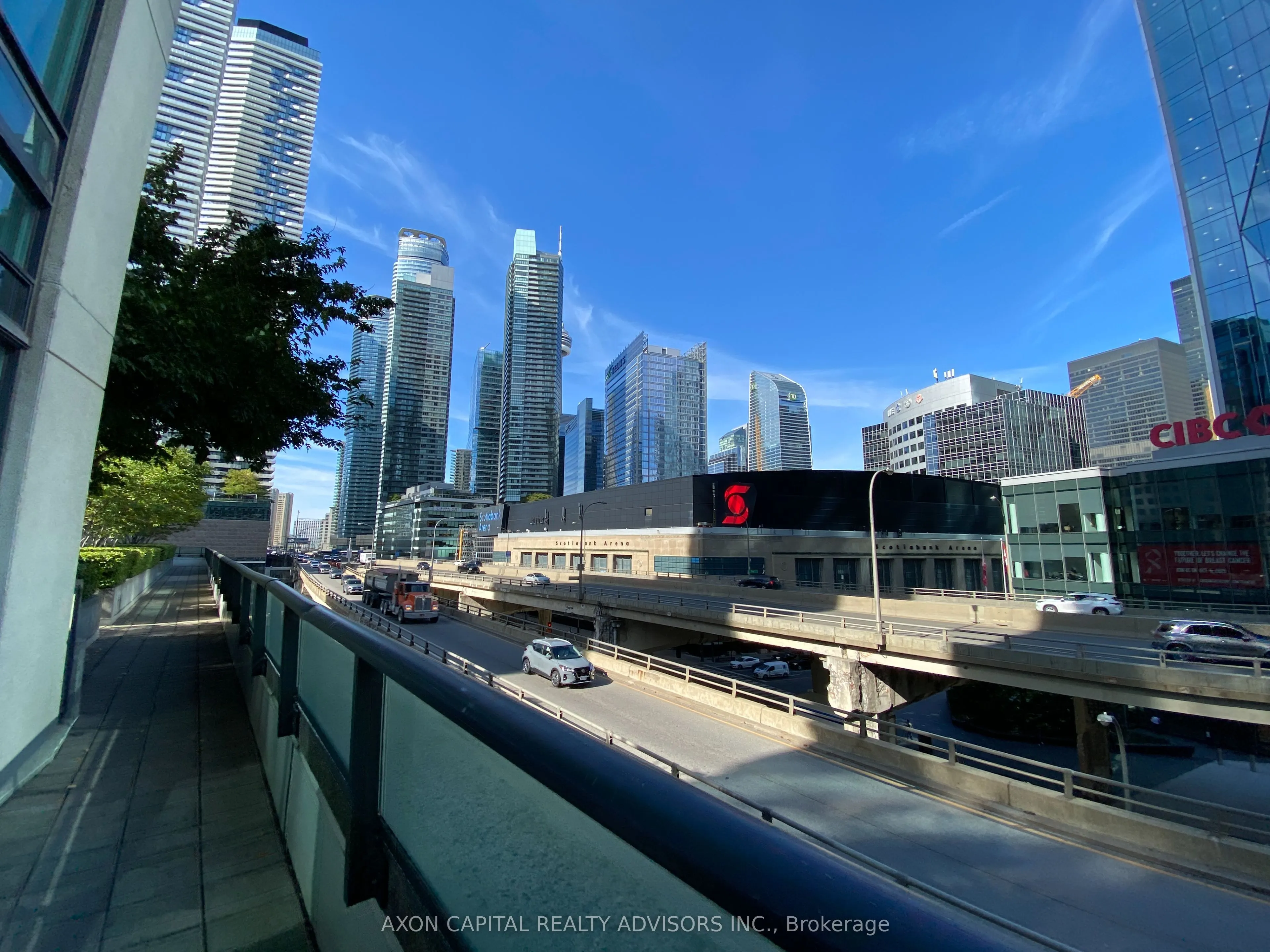 33 Bay Street, #511