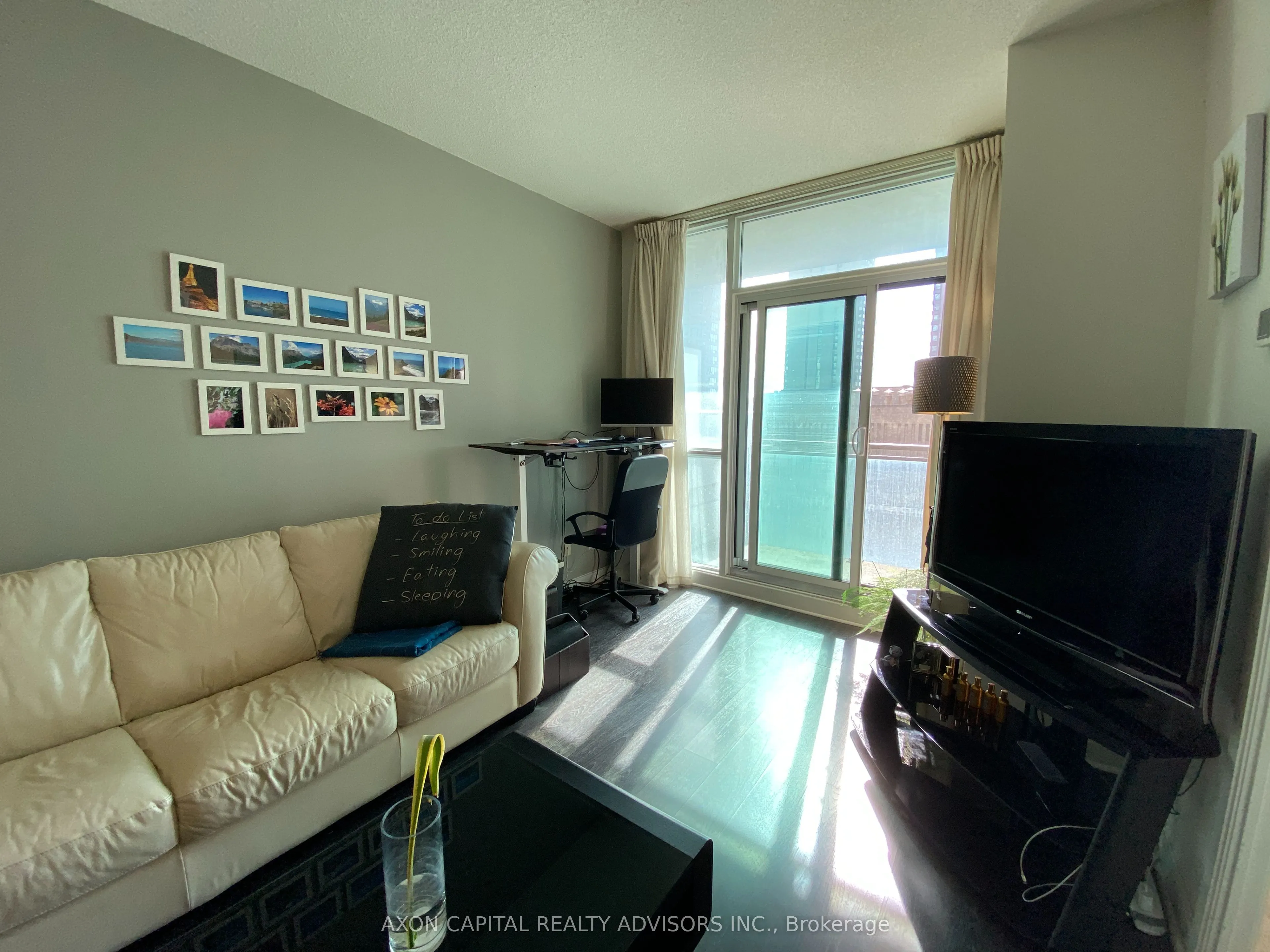 33 Bay Street, #511