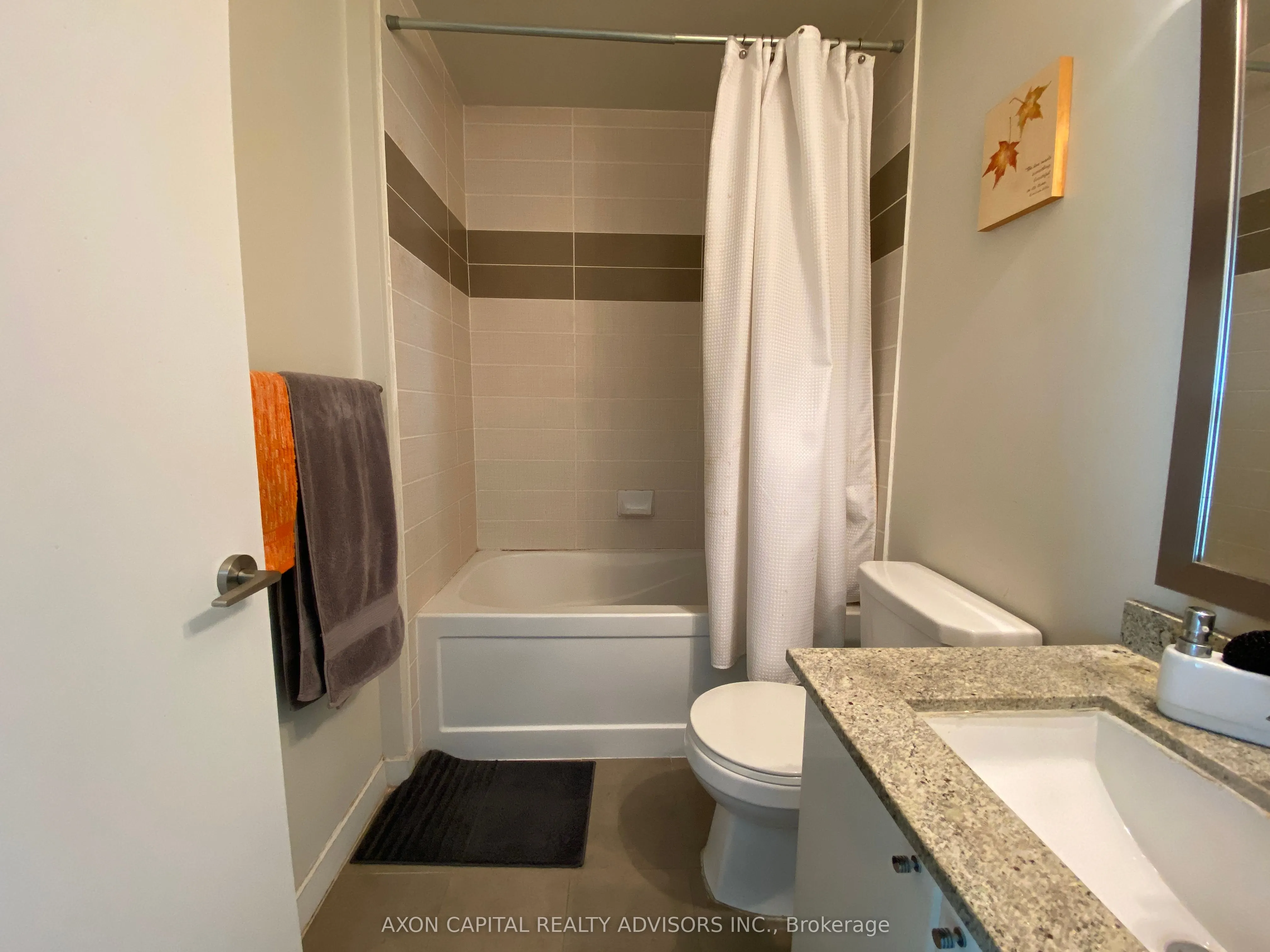 33 Bay Street, #511
