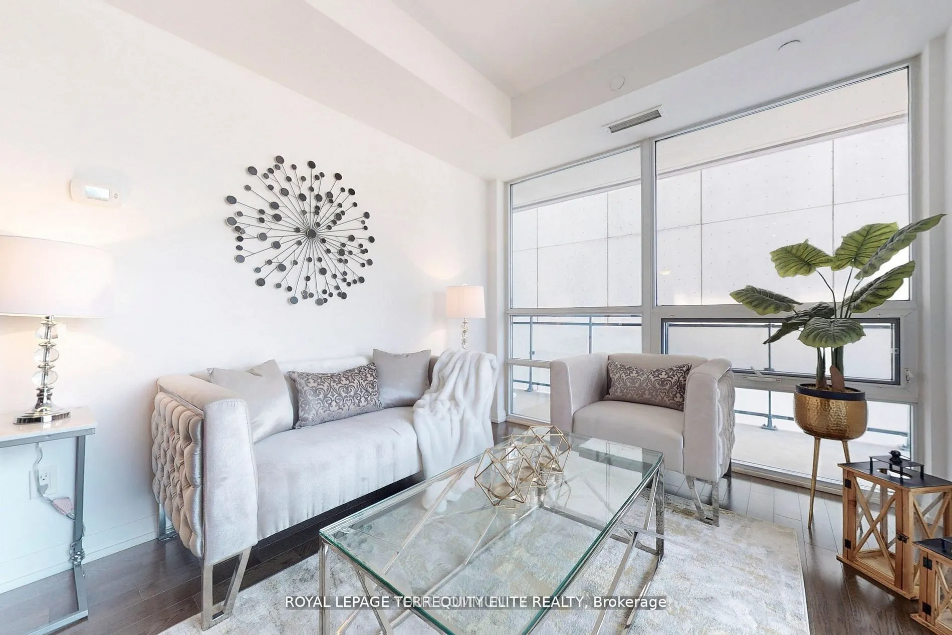 460 Adelaide Street, #505