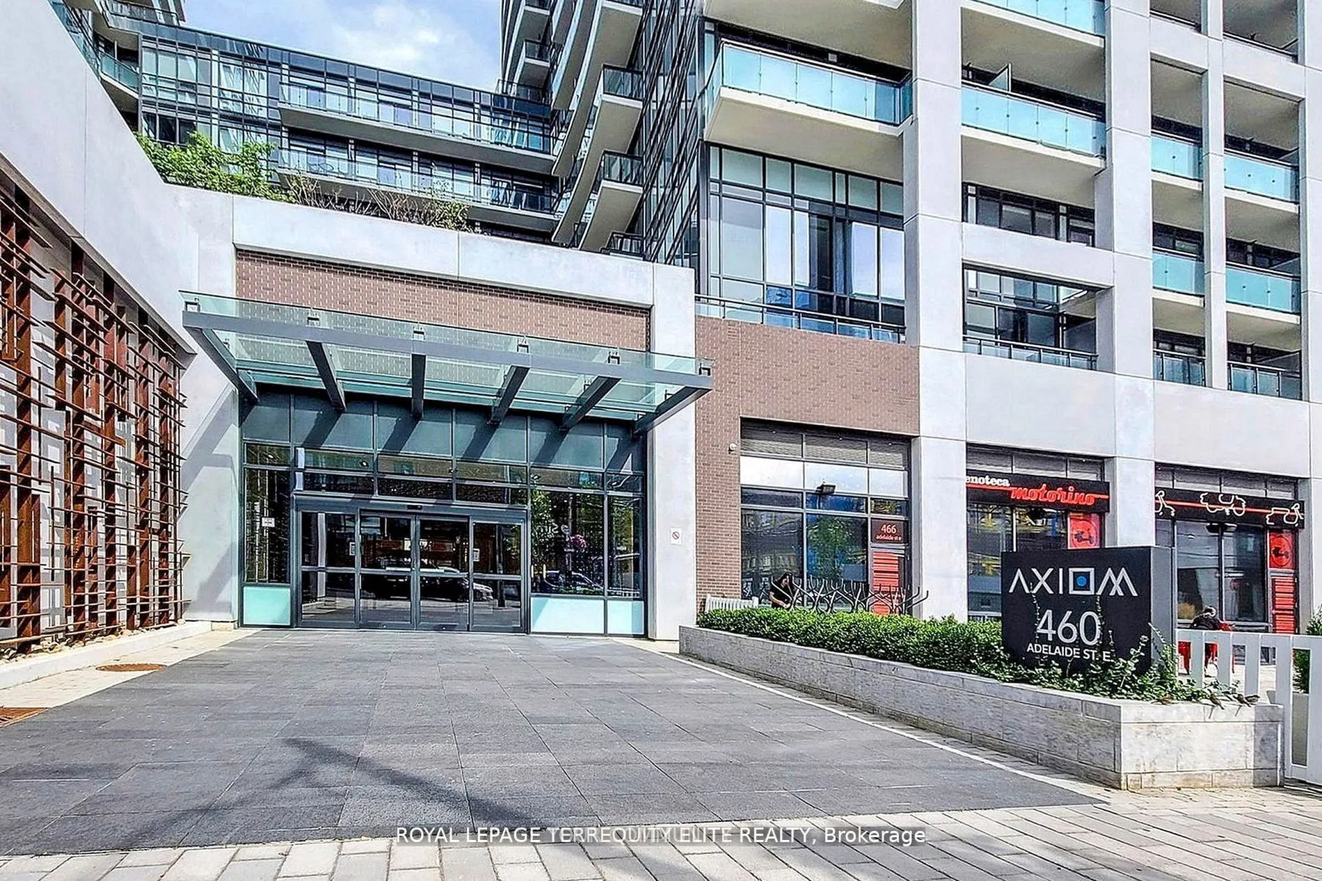 460 Adelaide Street, #505