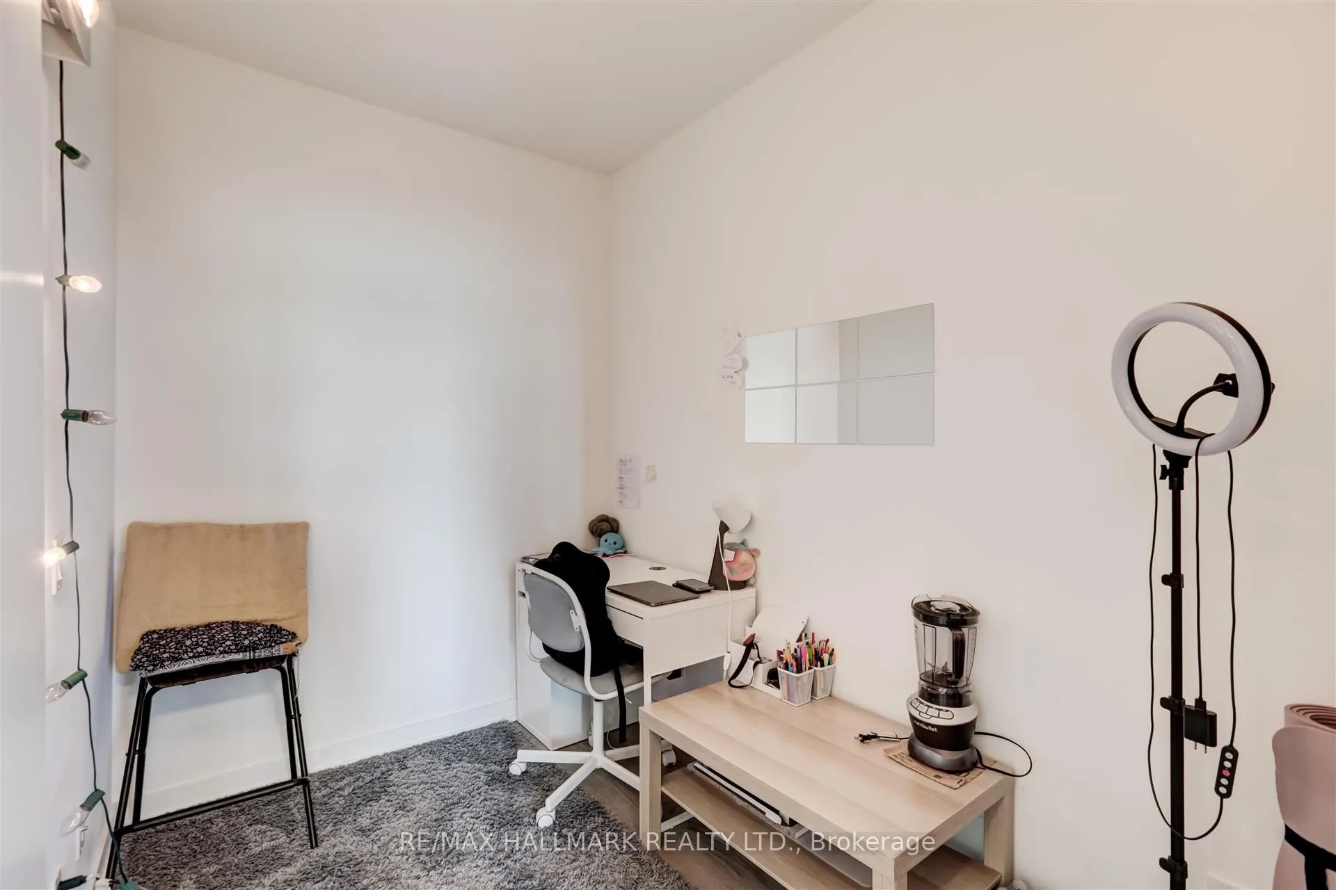 25 Richmond Street E, #2406