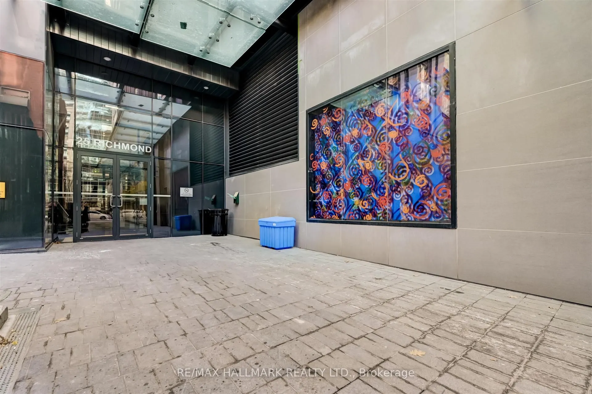 25 Richmond Street E, #2406