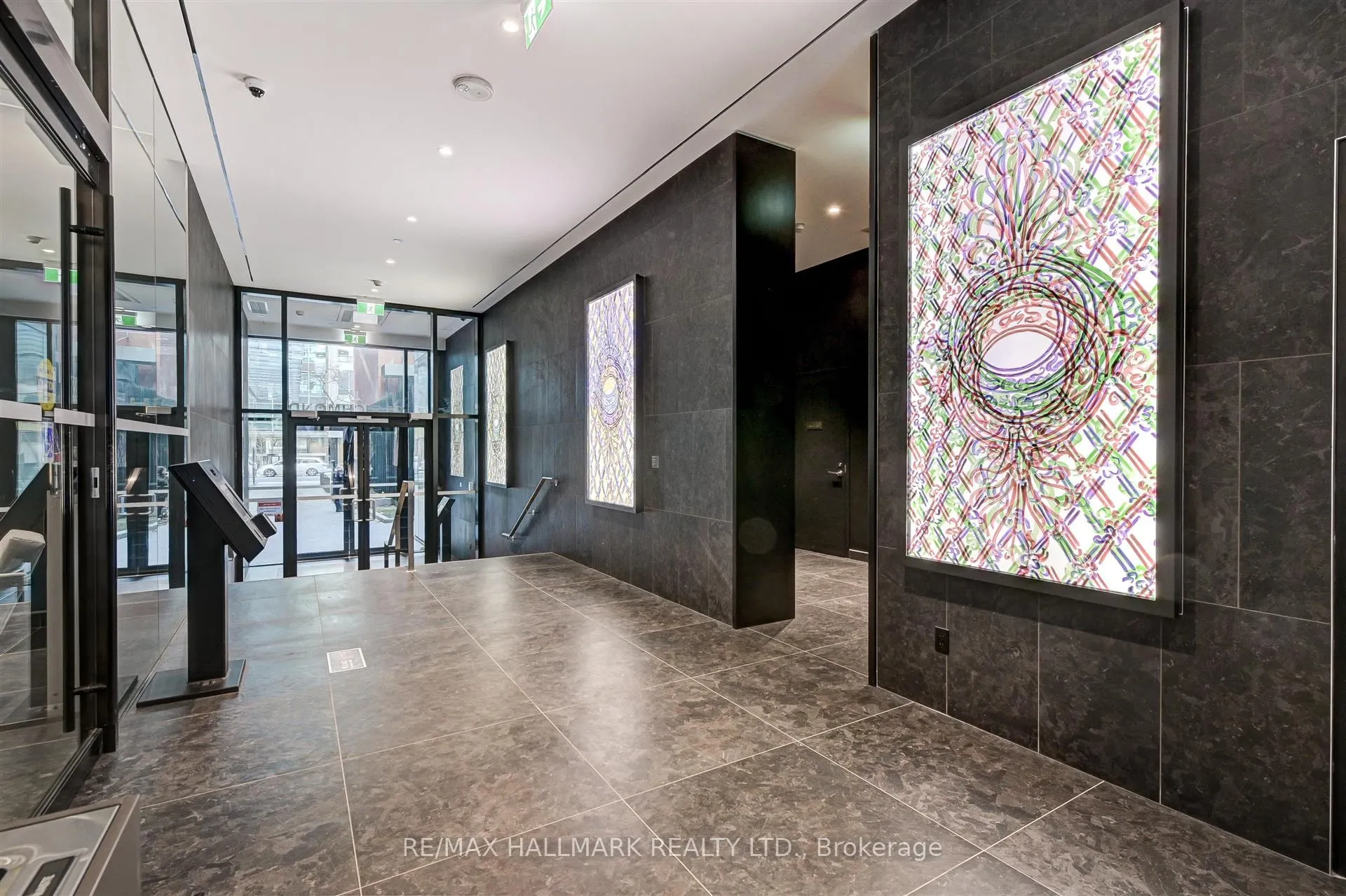 25 Richmond Street E, #2406