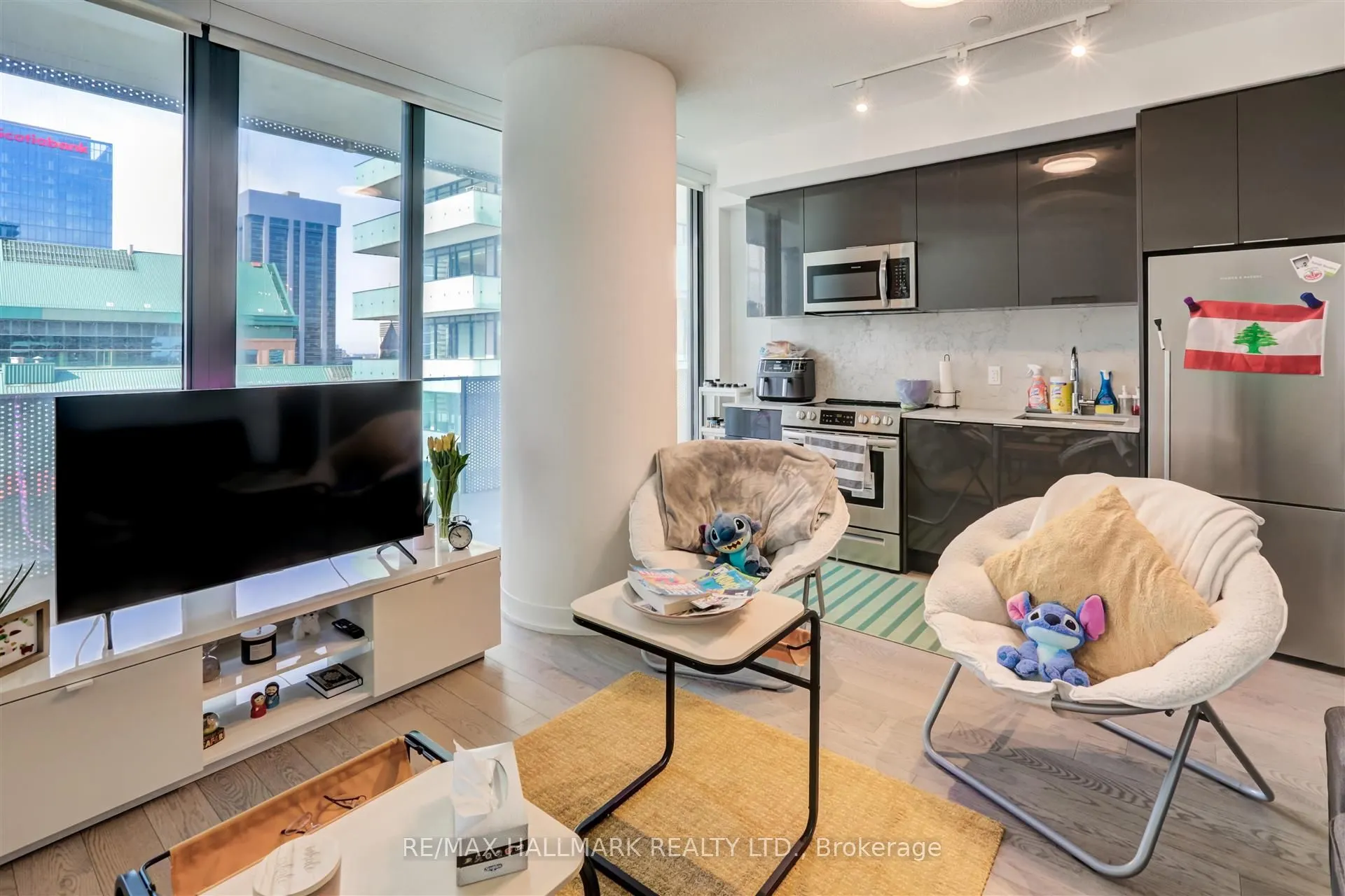 25 Richmond Street E, #2406