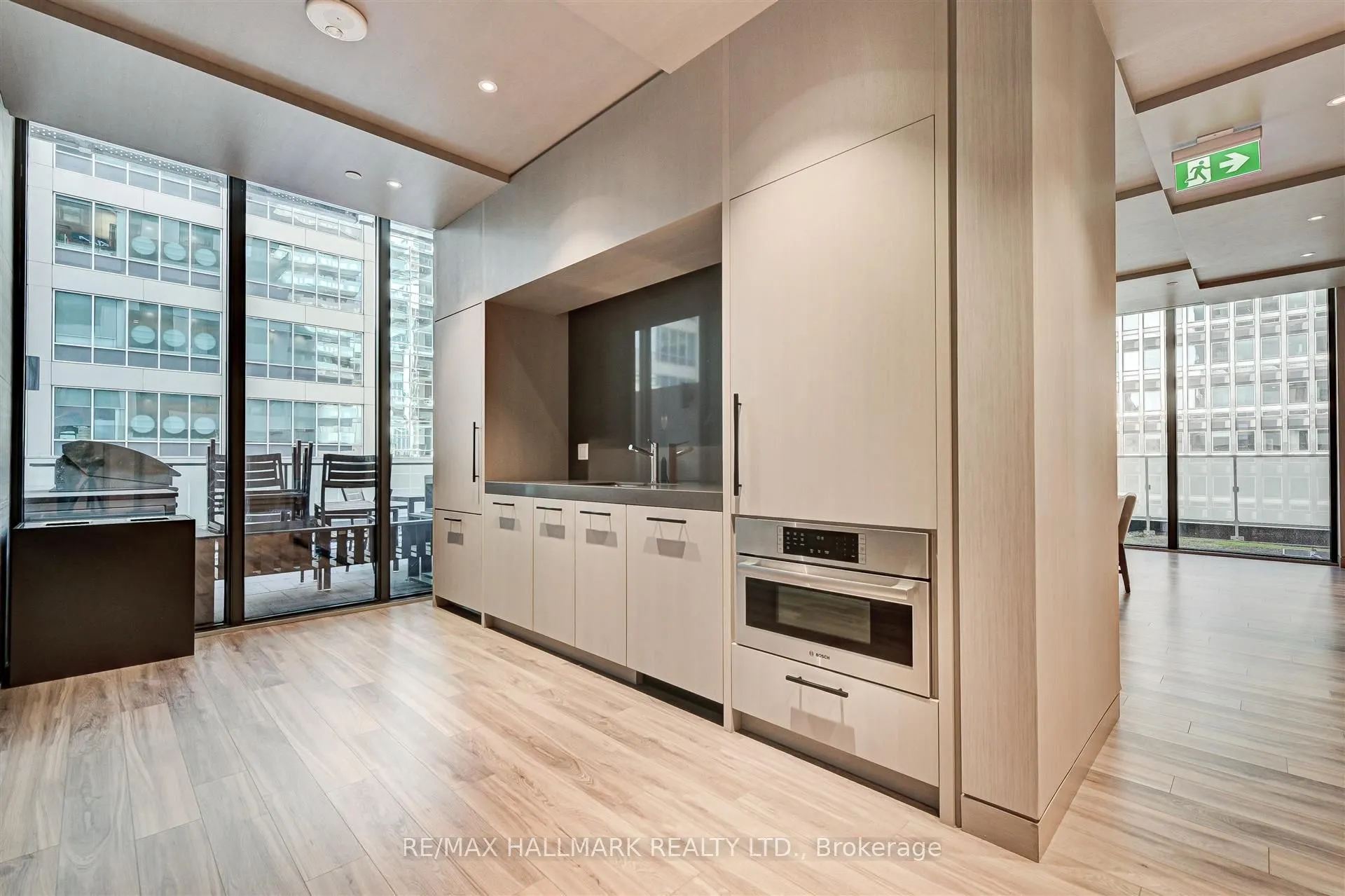 25 Richmond Street E, #2406