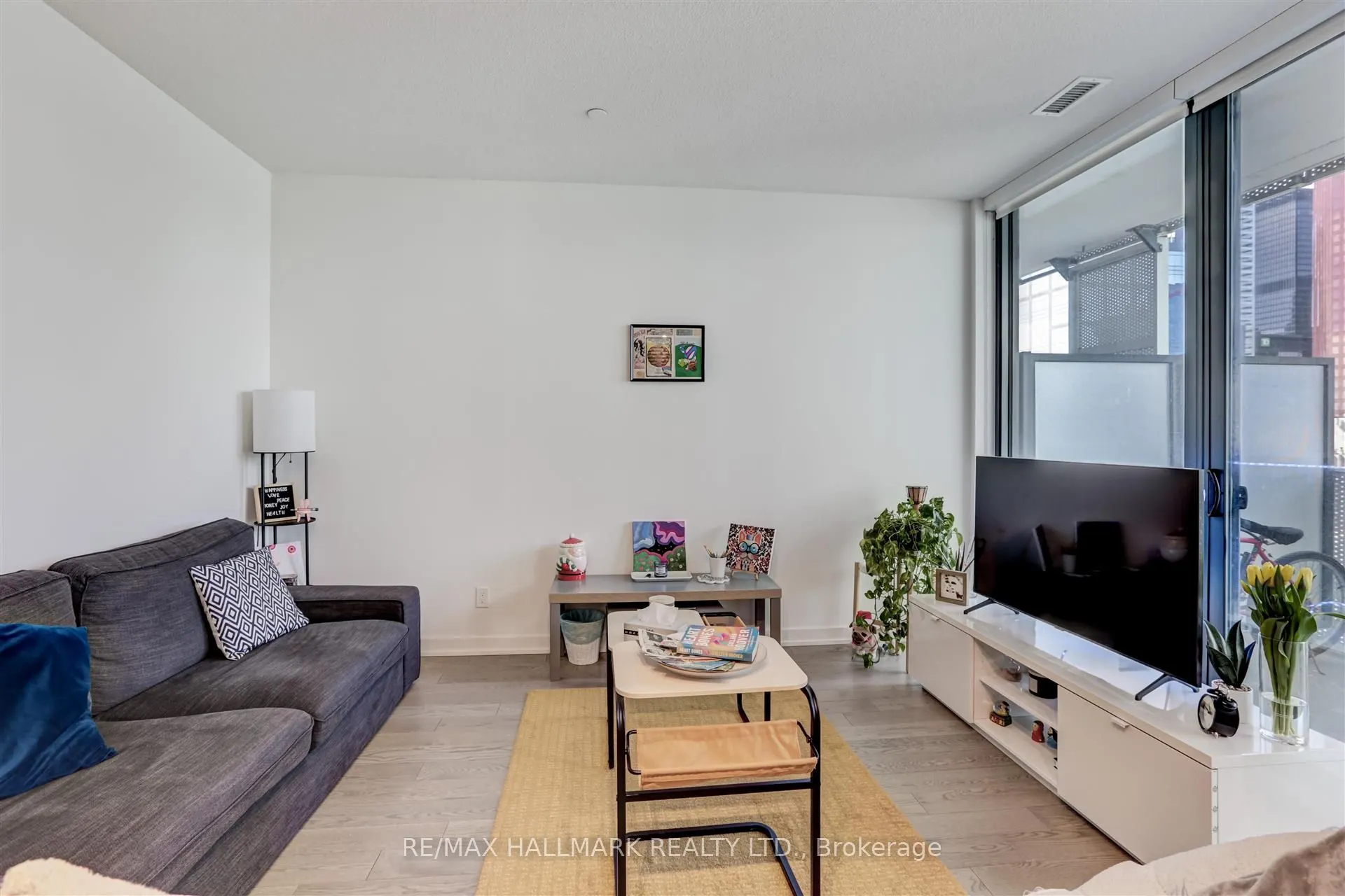 25 Richmond Street E, #2406