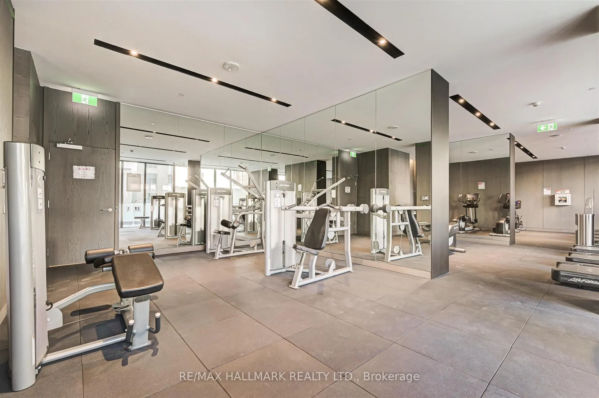 25 Richmond Street E, #2406