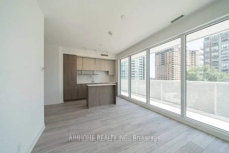 15 Holmes Avenue, #2008