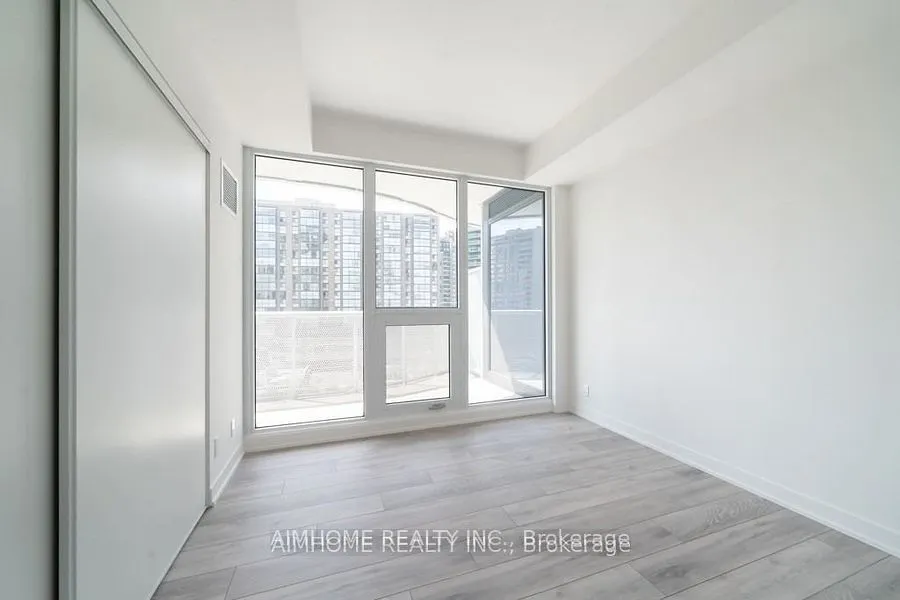 15 Holmes Avenue, #2008