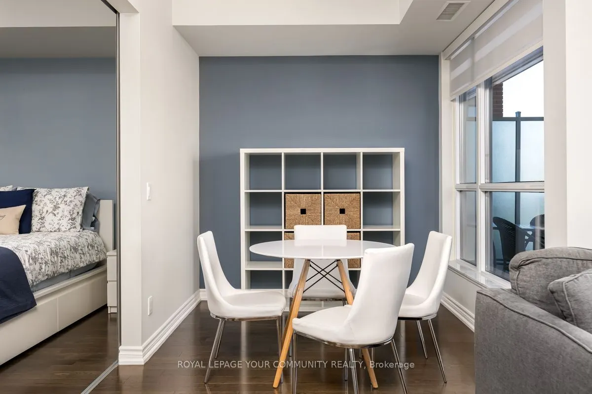 23 Glebe Road W, #414