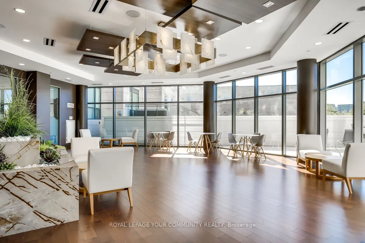 23 Glebe Road W, #414
