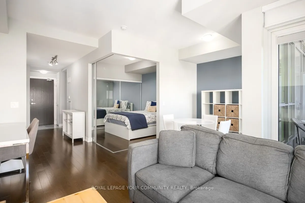 23 Glebe Road W, #414
