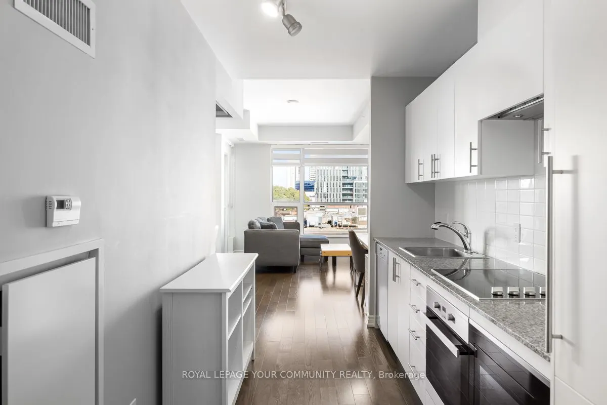 23 Glebe Road W, #414