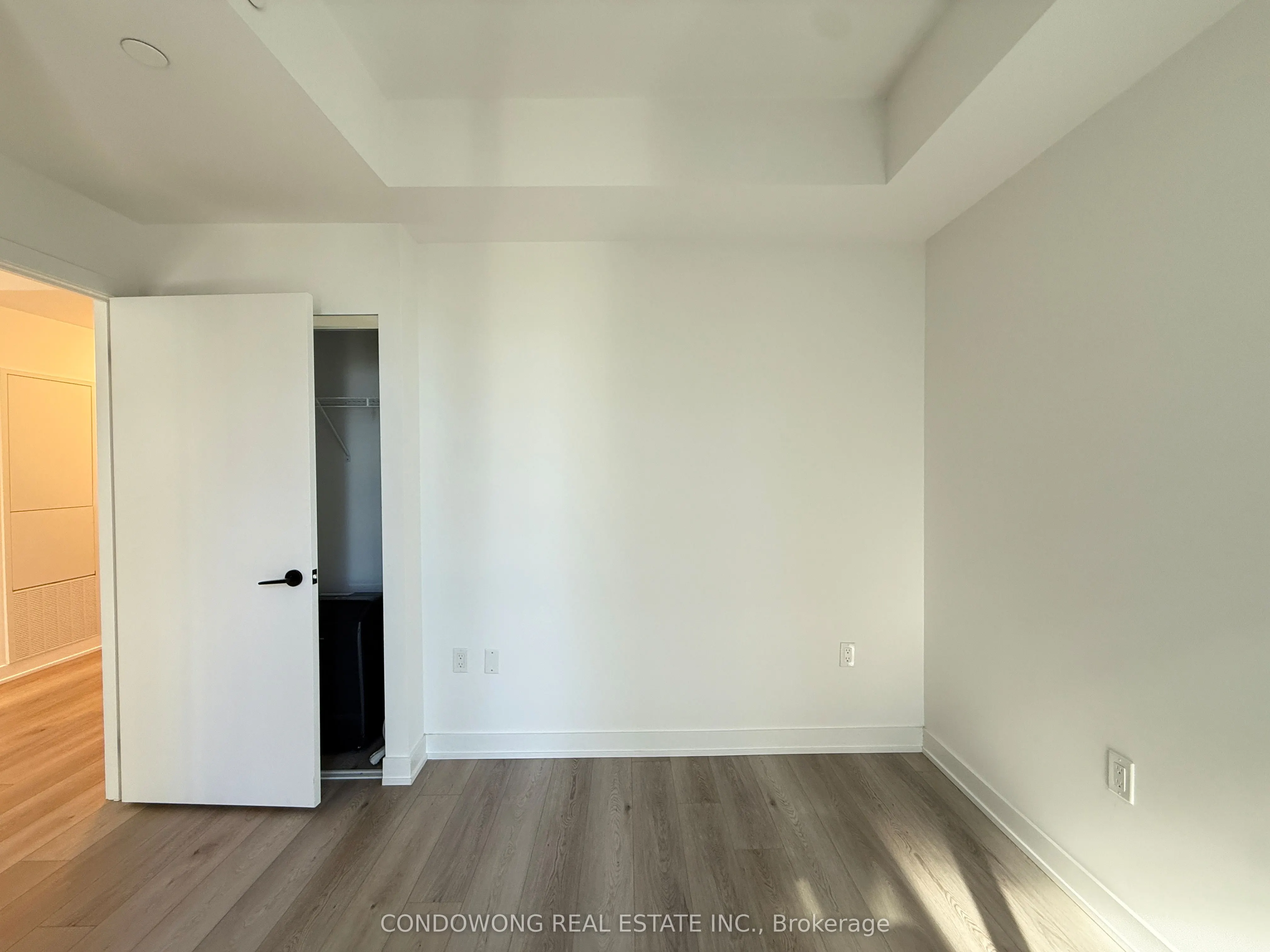 127 Broadway Avenue, #2806