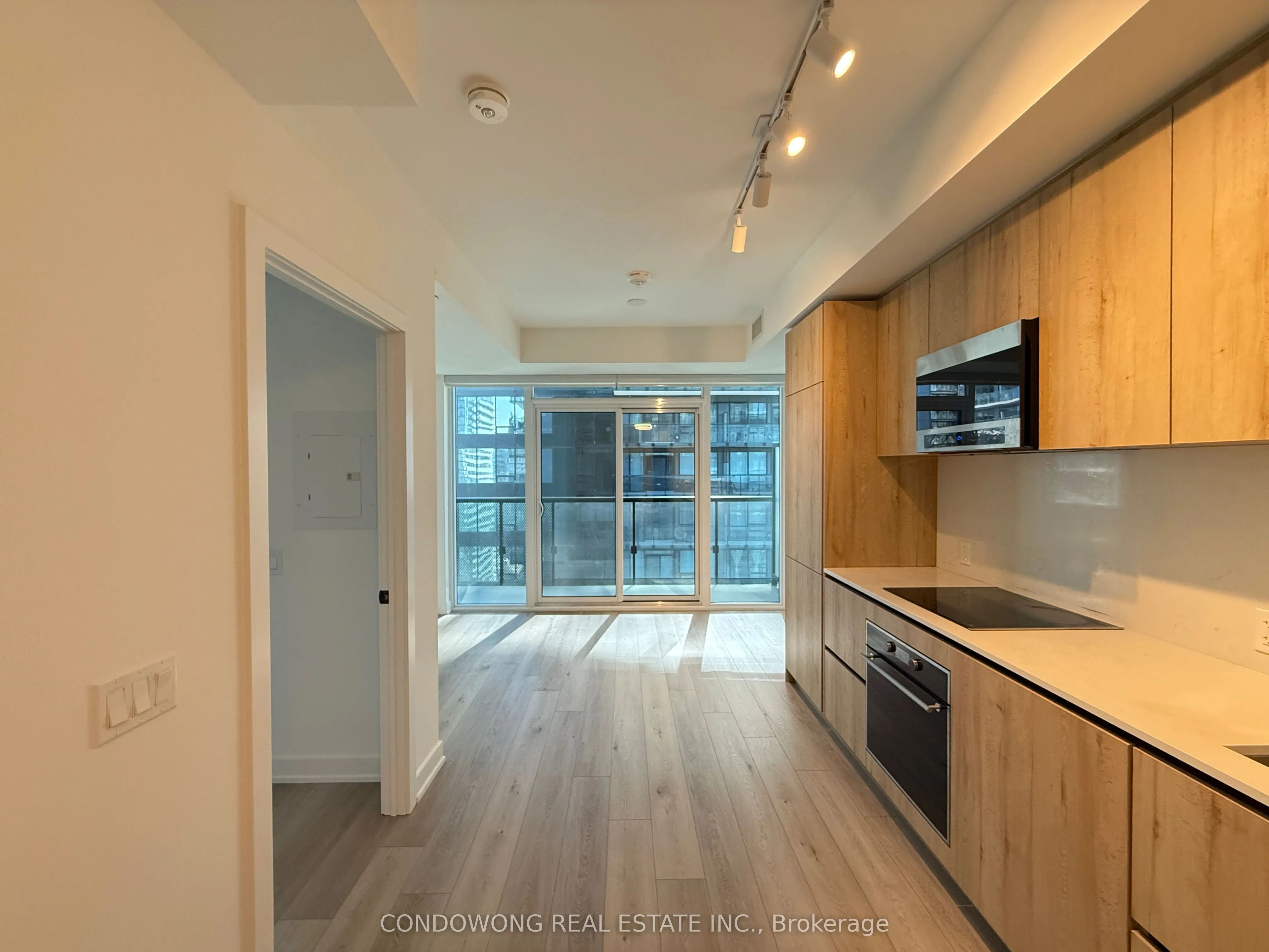 127 Broadway Avenue, #2806