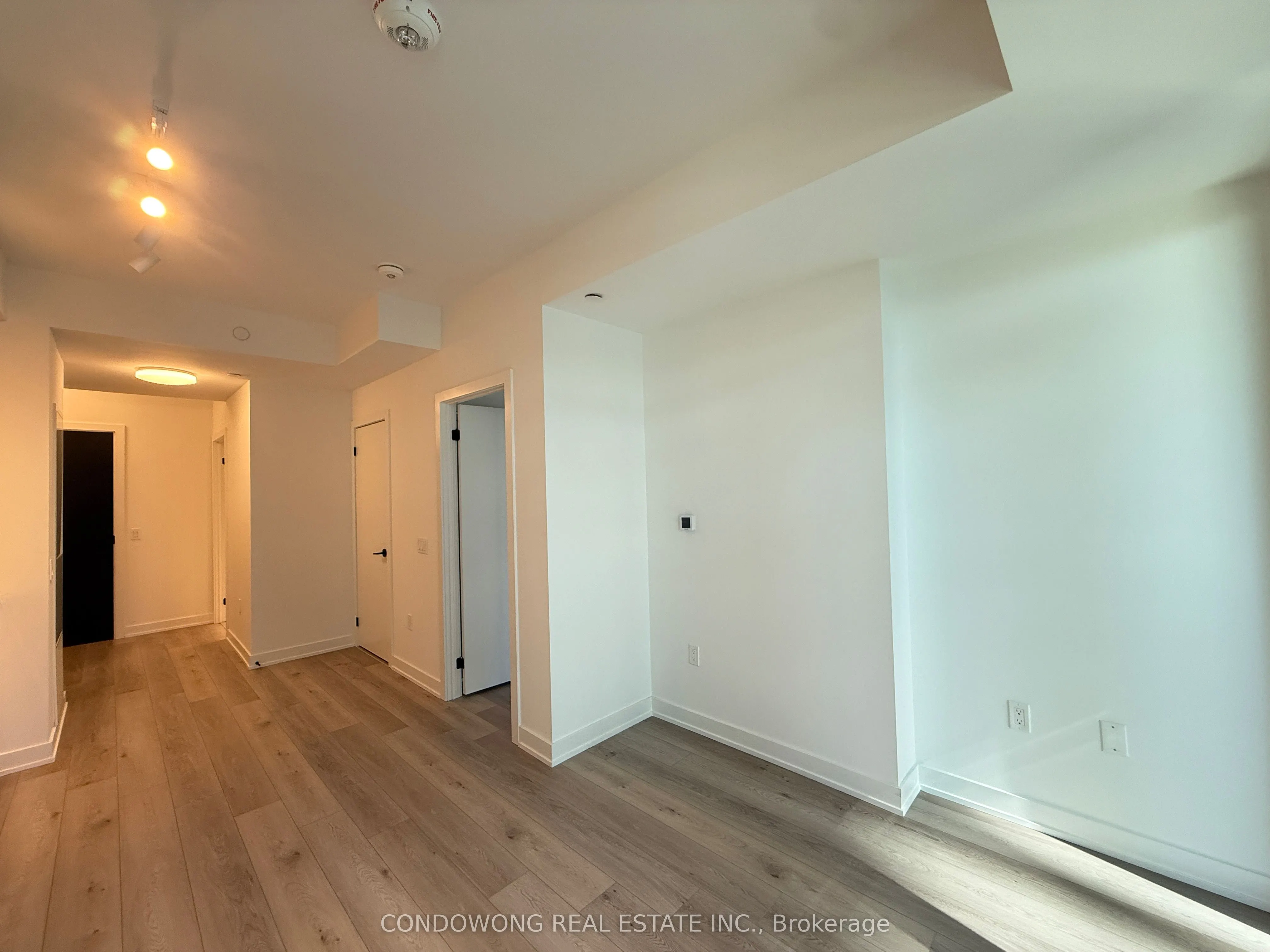 127 Broadway Avenue, #2806