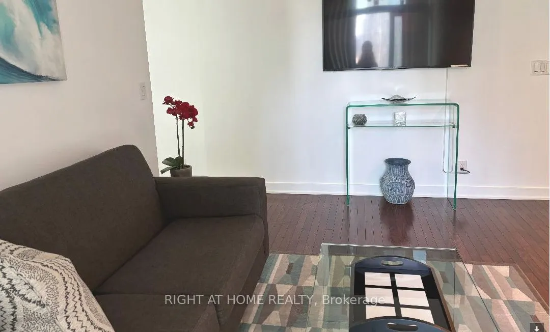 14 York Street, #708
