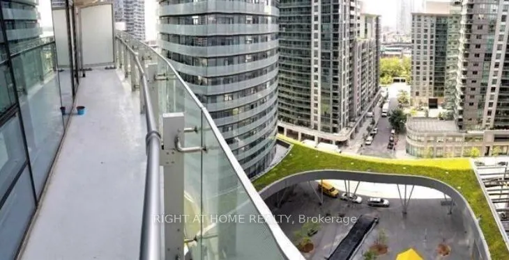 14 York Street, #708
